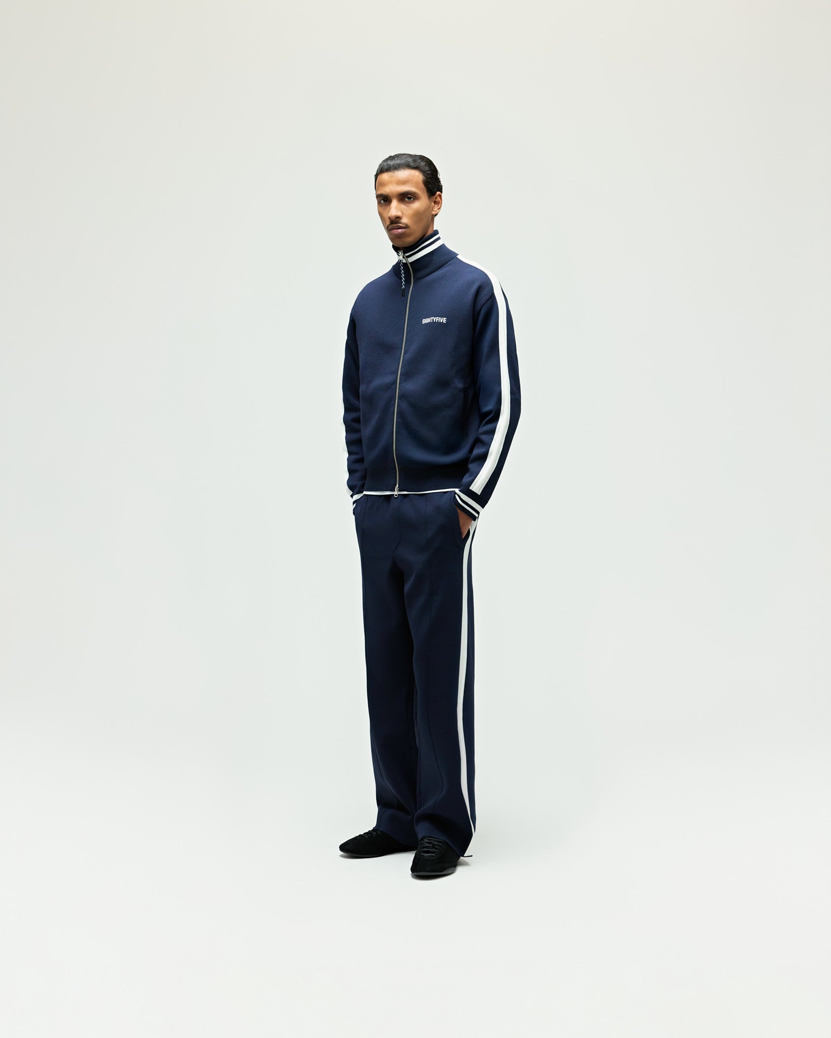 eightyfive-knit-trackjacket-trainingsjacke-navy-regular-fit image 4