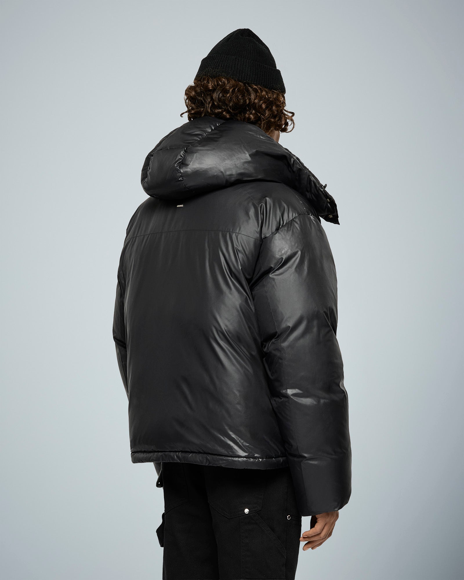 eightyfive-glossed-down-puffer-jacket-v3-jacke-black-daunen image 6