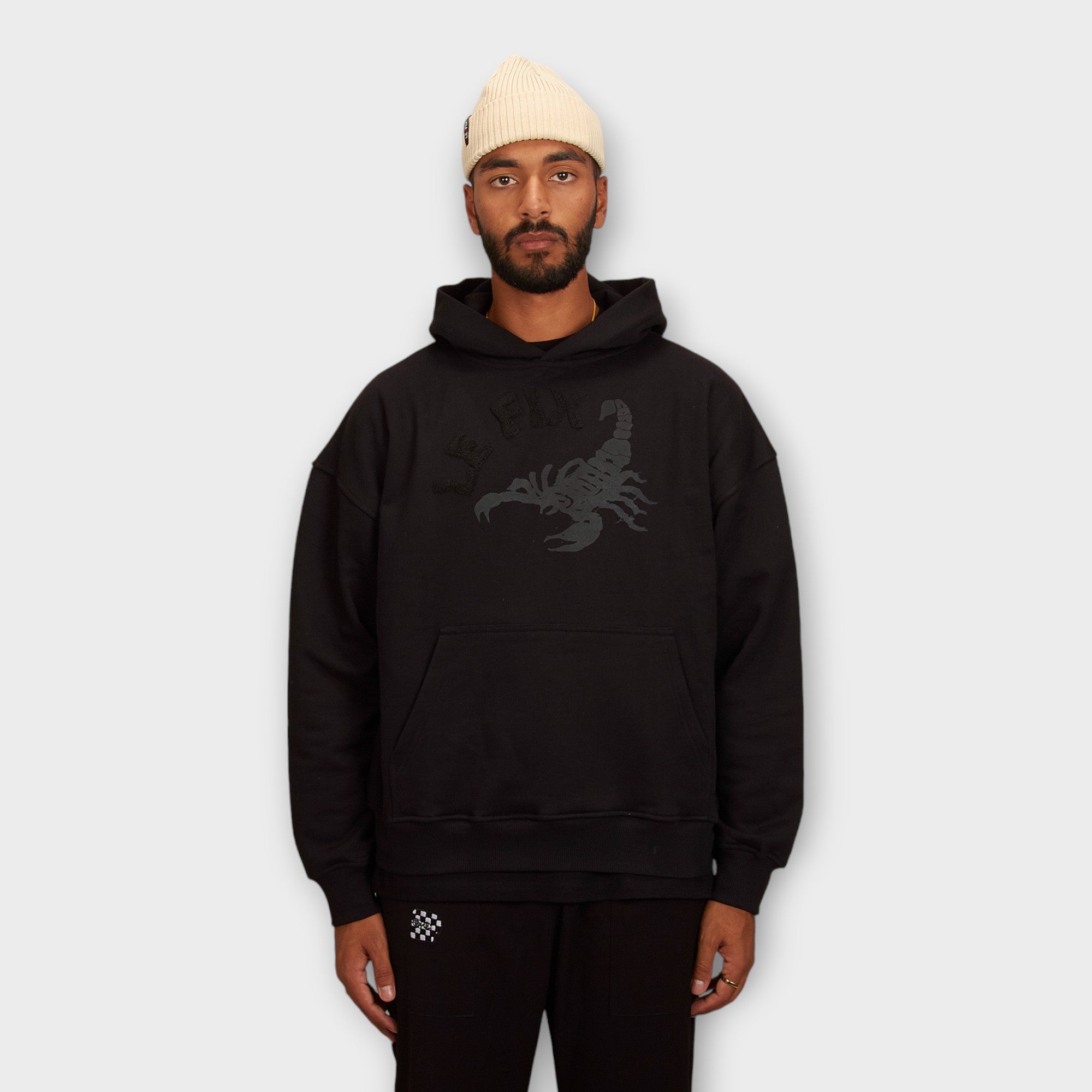 le-fix-scorpion-hoodie-schwarz-box-fit image 2