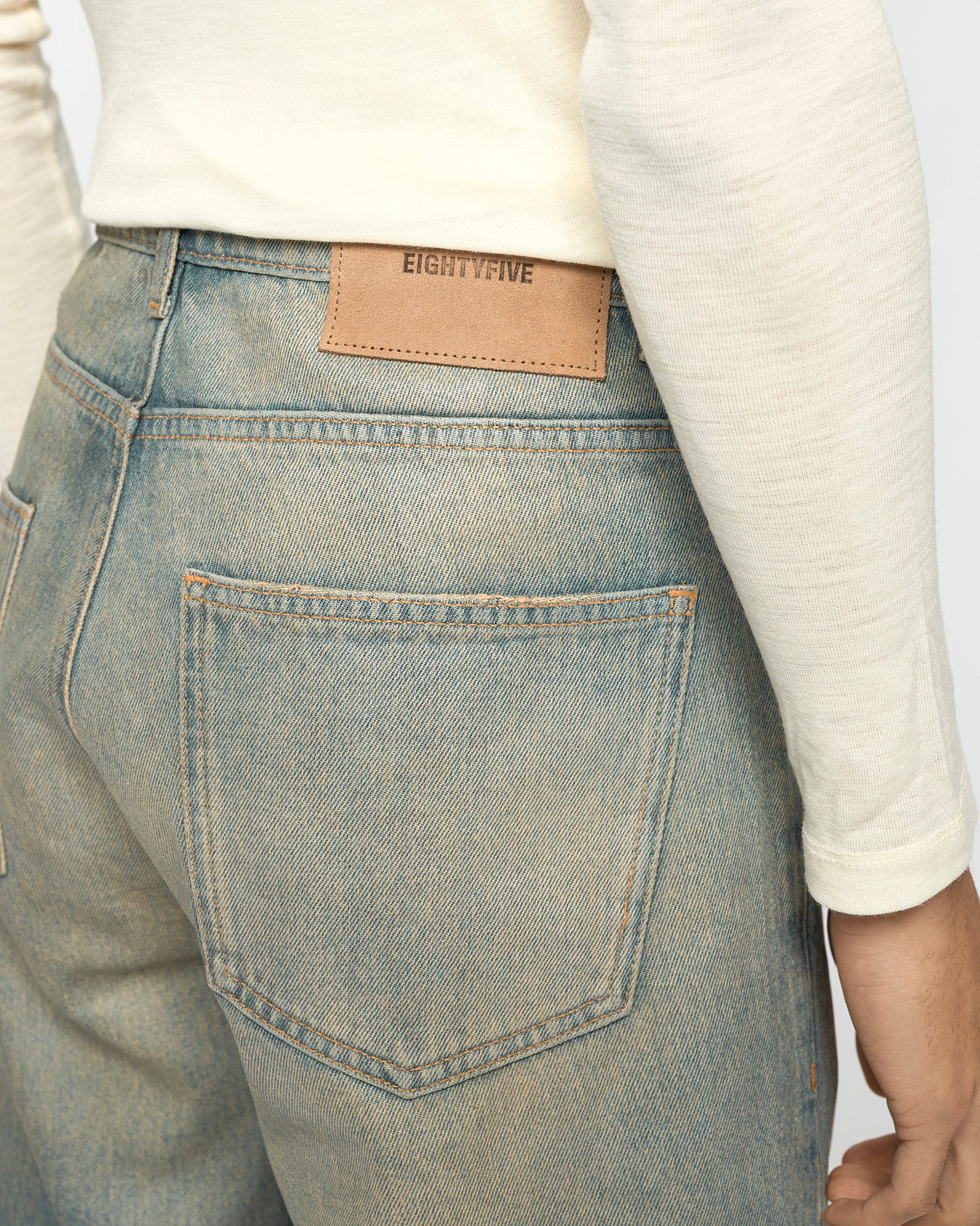 eightyfive-coated-relaxed-denim-jeans-island-blue image 7