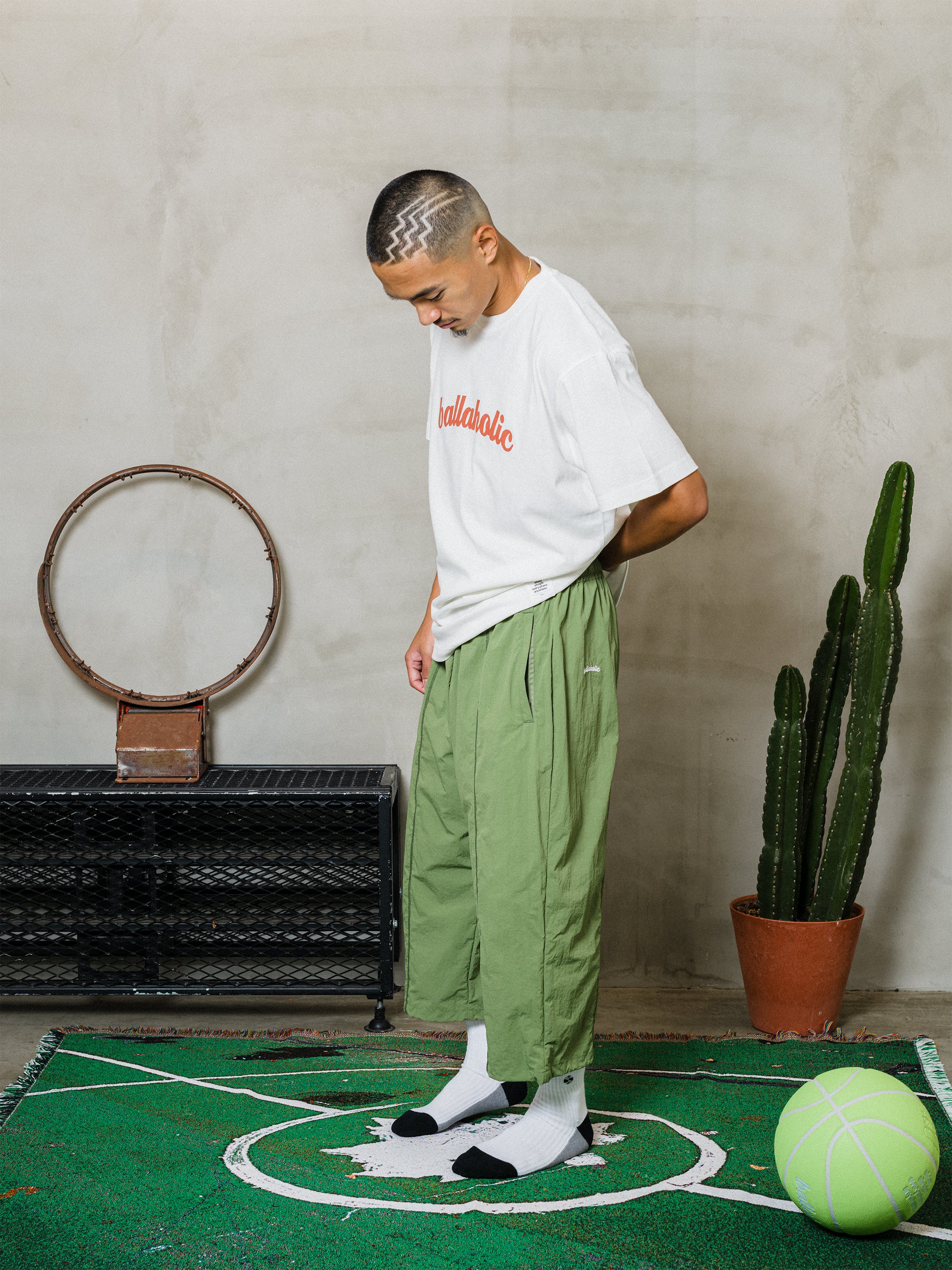 ballaholic-logo-nylon-cropped-pants-hose-light-olive-nylon image 4