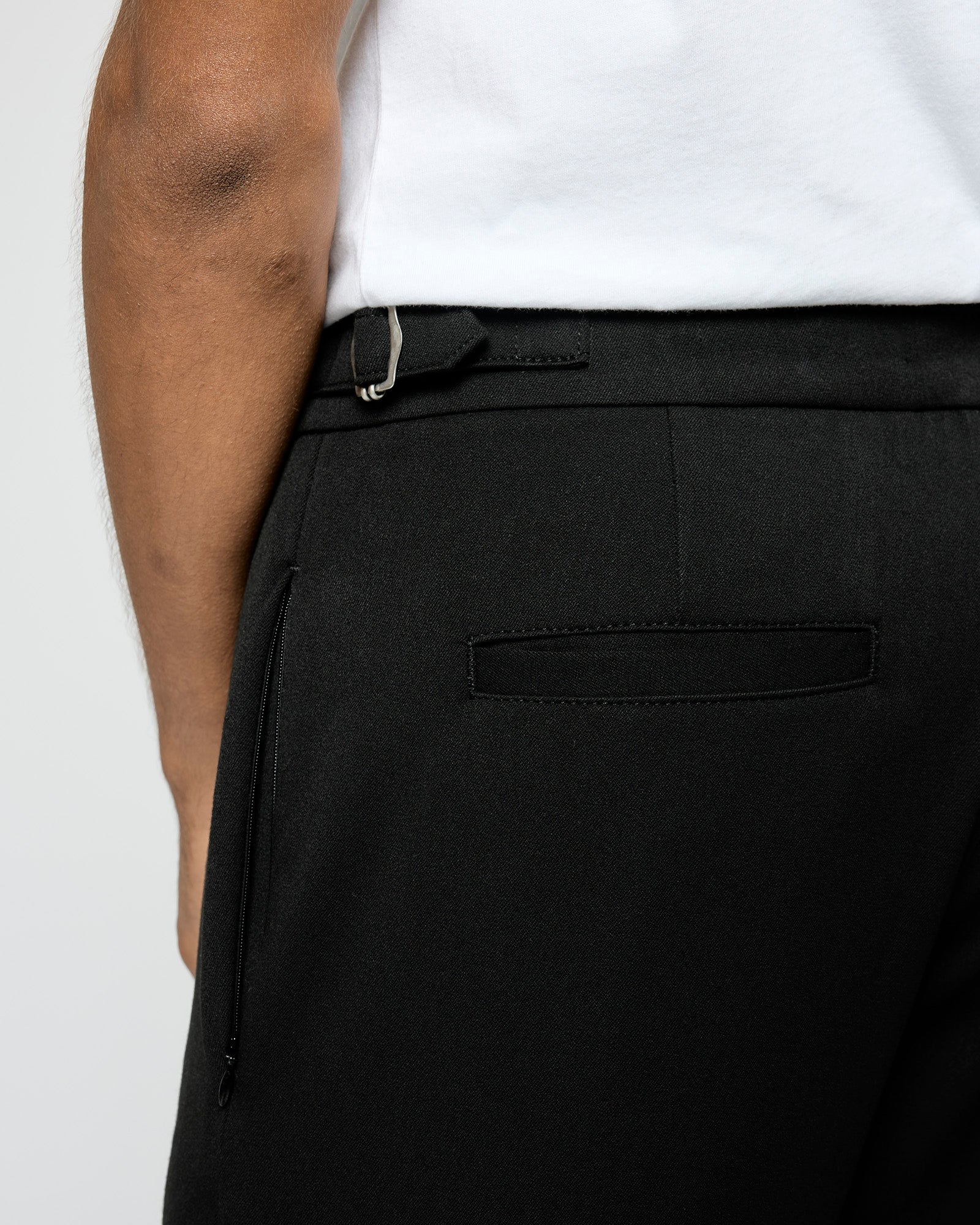 eightyfive-pleated-regular-tailored-pants-v2-hose-black image 6