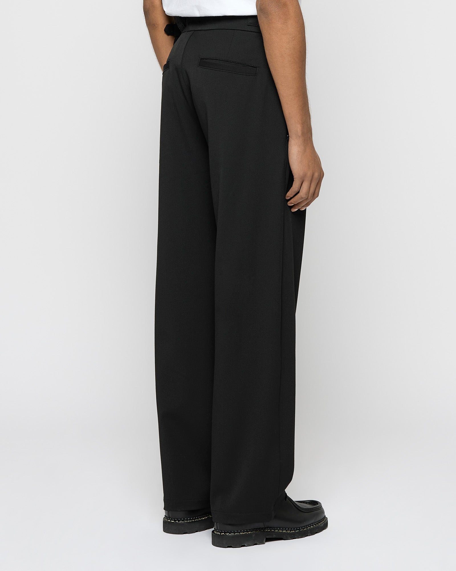 eightyfive-pleated-regular-tailored-pants-v2-hose-black image 4