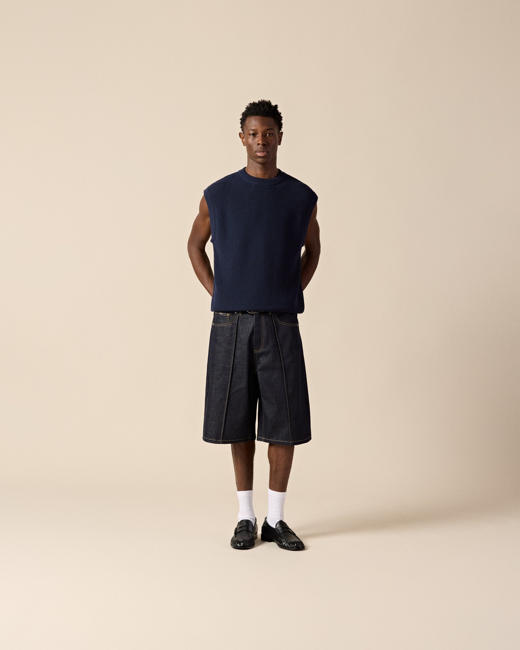 eightyfive-knit-tanktop-navy-baumwolle-oversized image 4