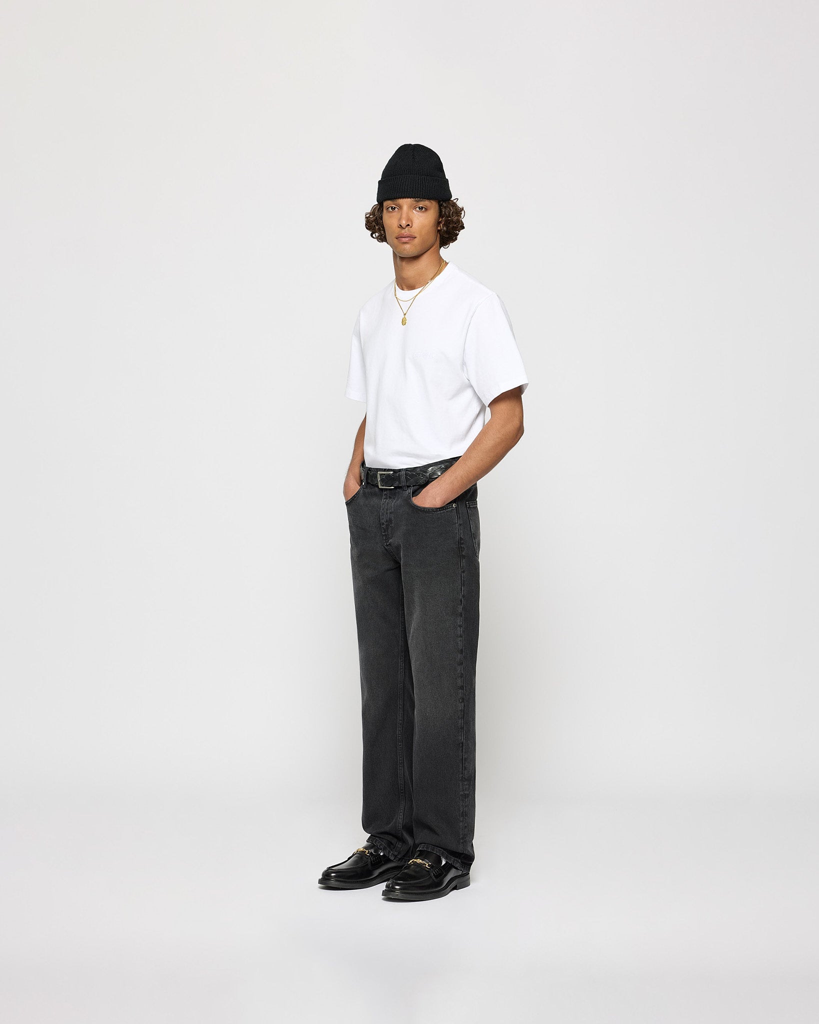 eightyfive-straight-denim-jeans-black-washed-straight-fit image 4
