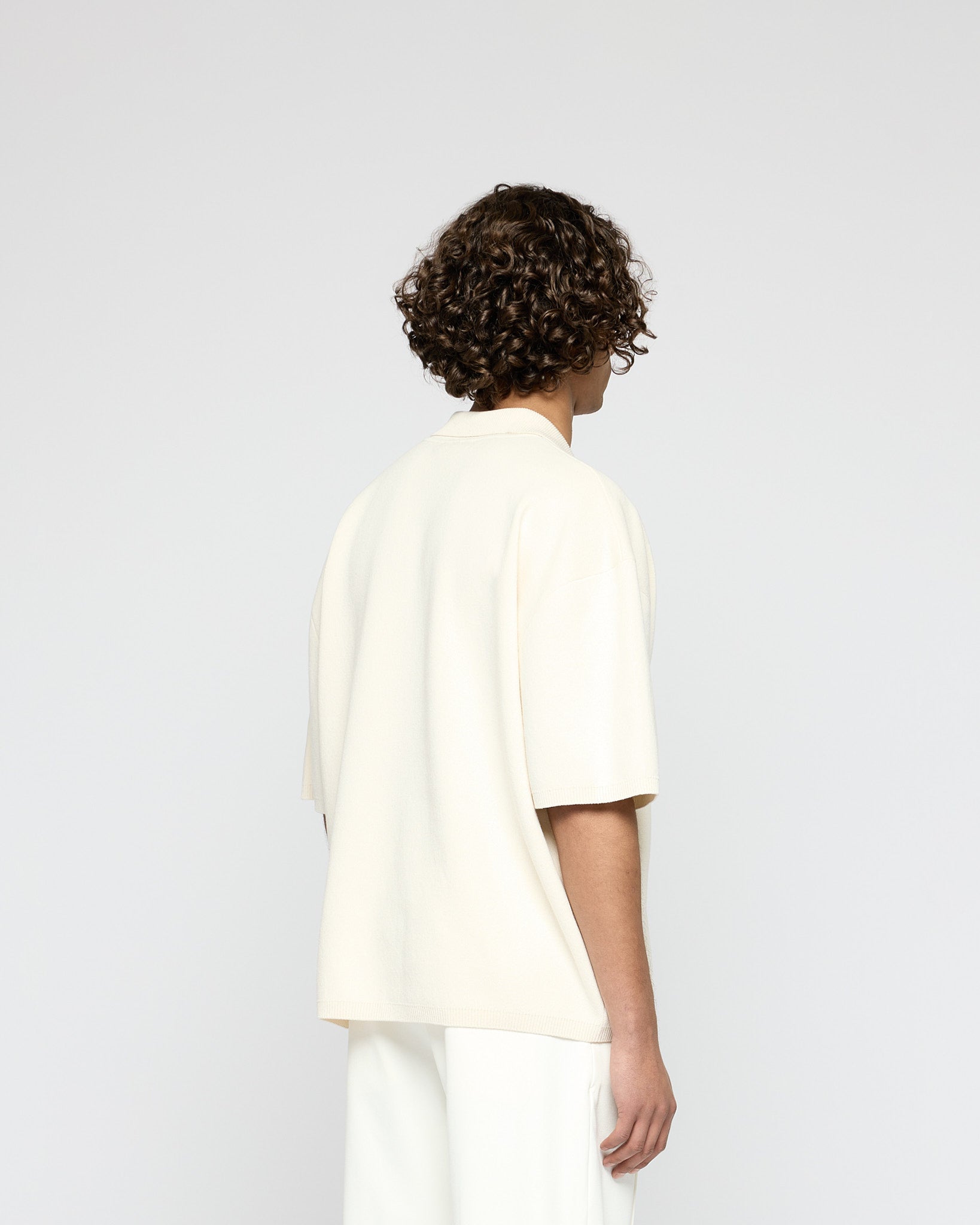 eightyfive-cropped-knit-polo-t-shirt-off-white-stickerei image 4