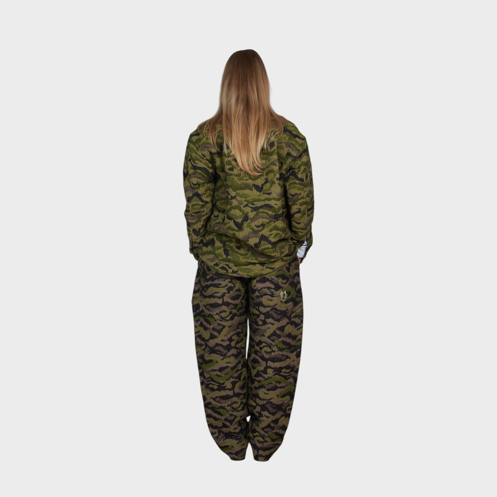 le-fix-camo-hose-gr-n-tarnmuster image 4