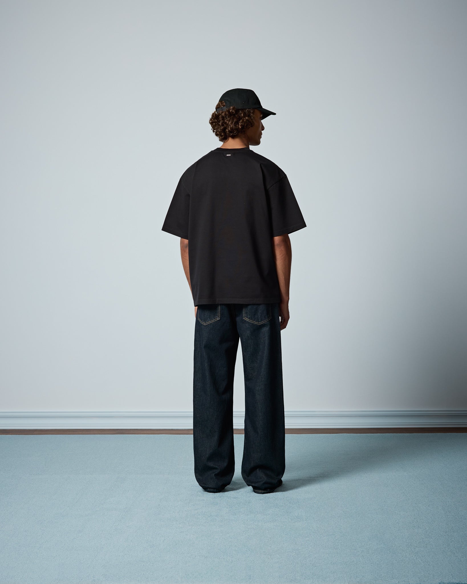 eightyfive-signature-embroidery-oversized-t-shirt-black image 5