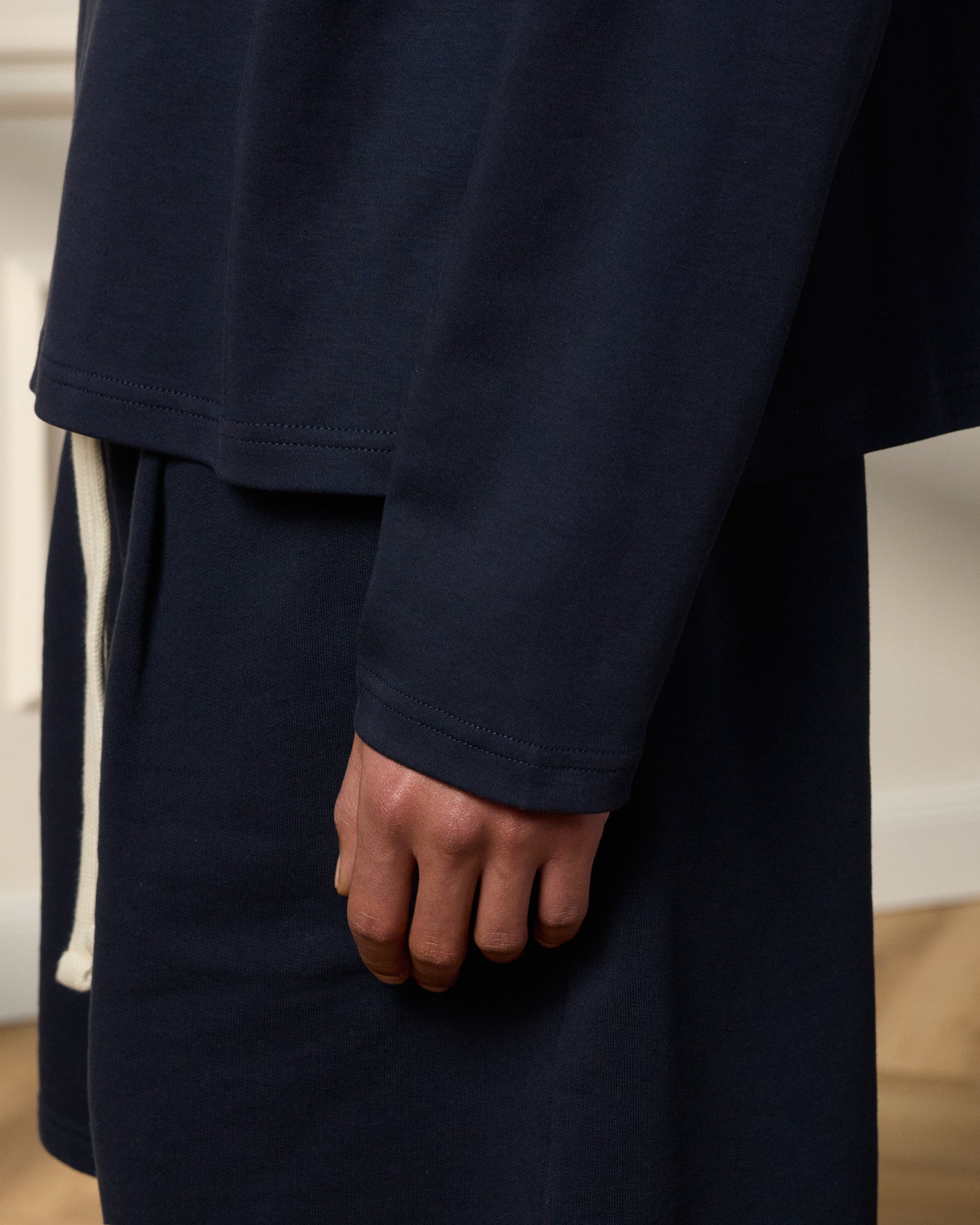 eightyfive-pleated-sweatshorts-shorts-navy-relaxed-fit-baumwolle image 6