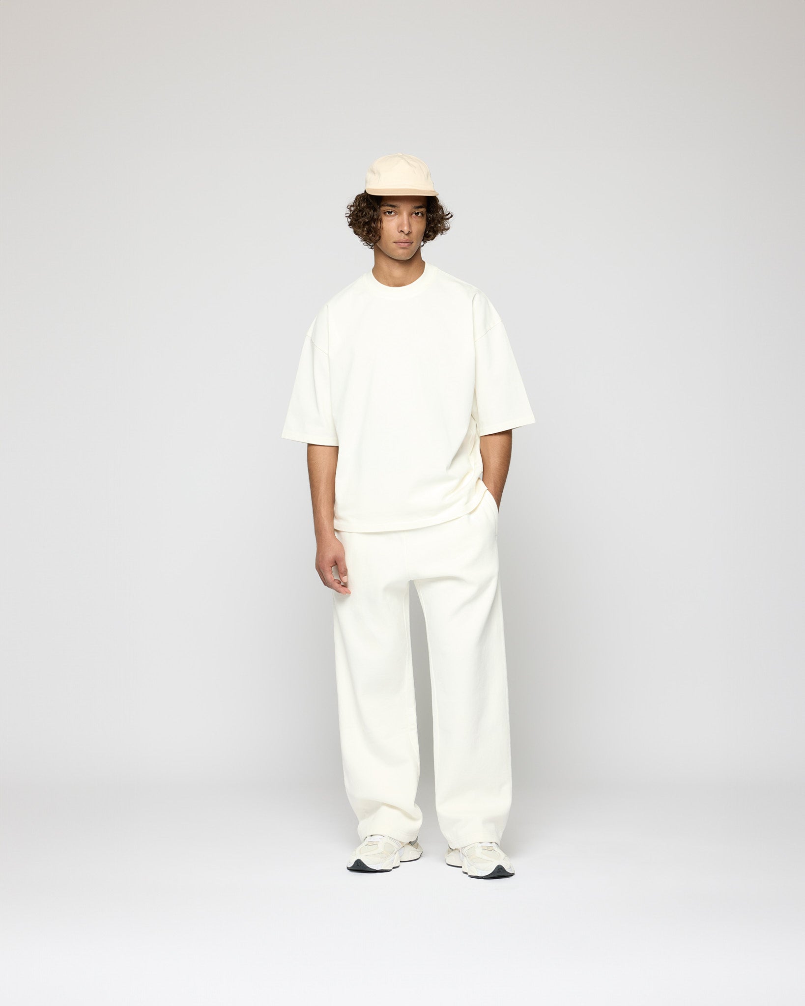 eightyfive-signature-wide-sweatpants-jogginghose-off-white image 5