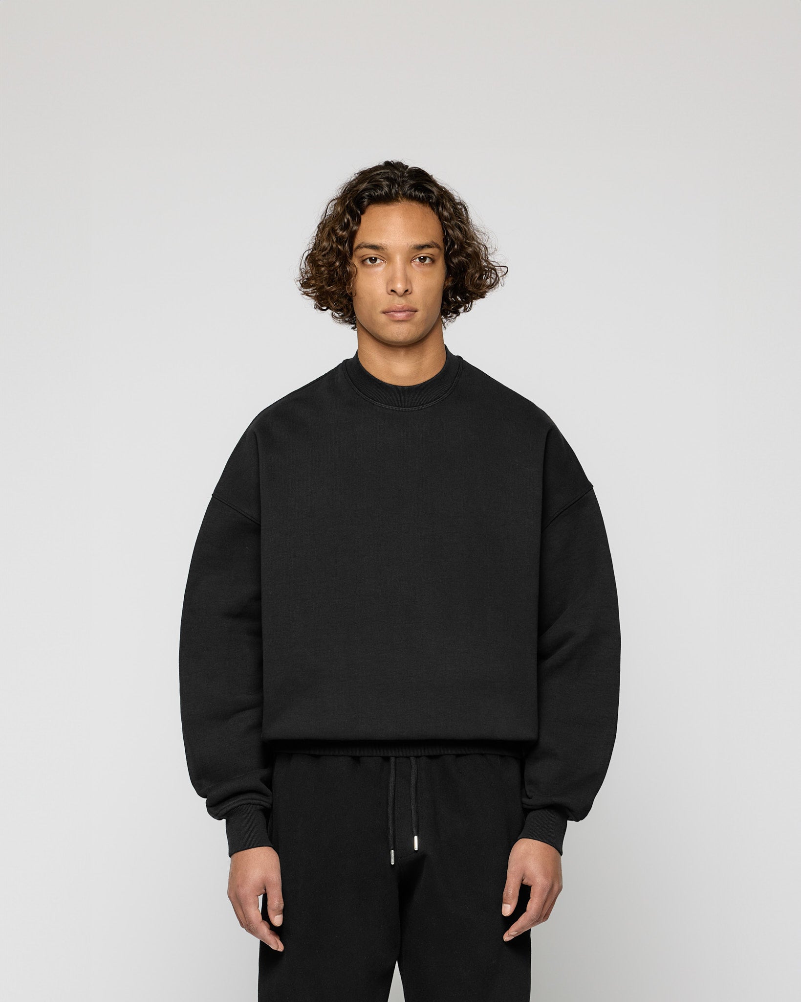 eightyfive-signature-oversized-crewneck-sweater-black image 2