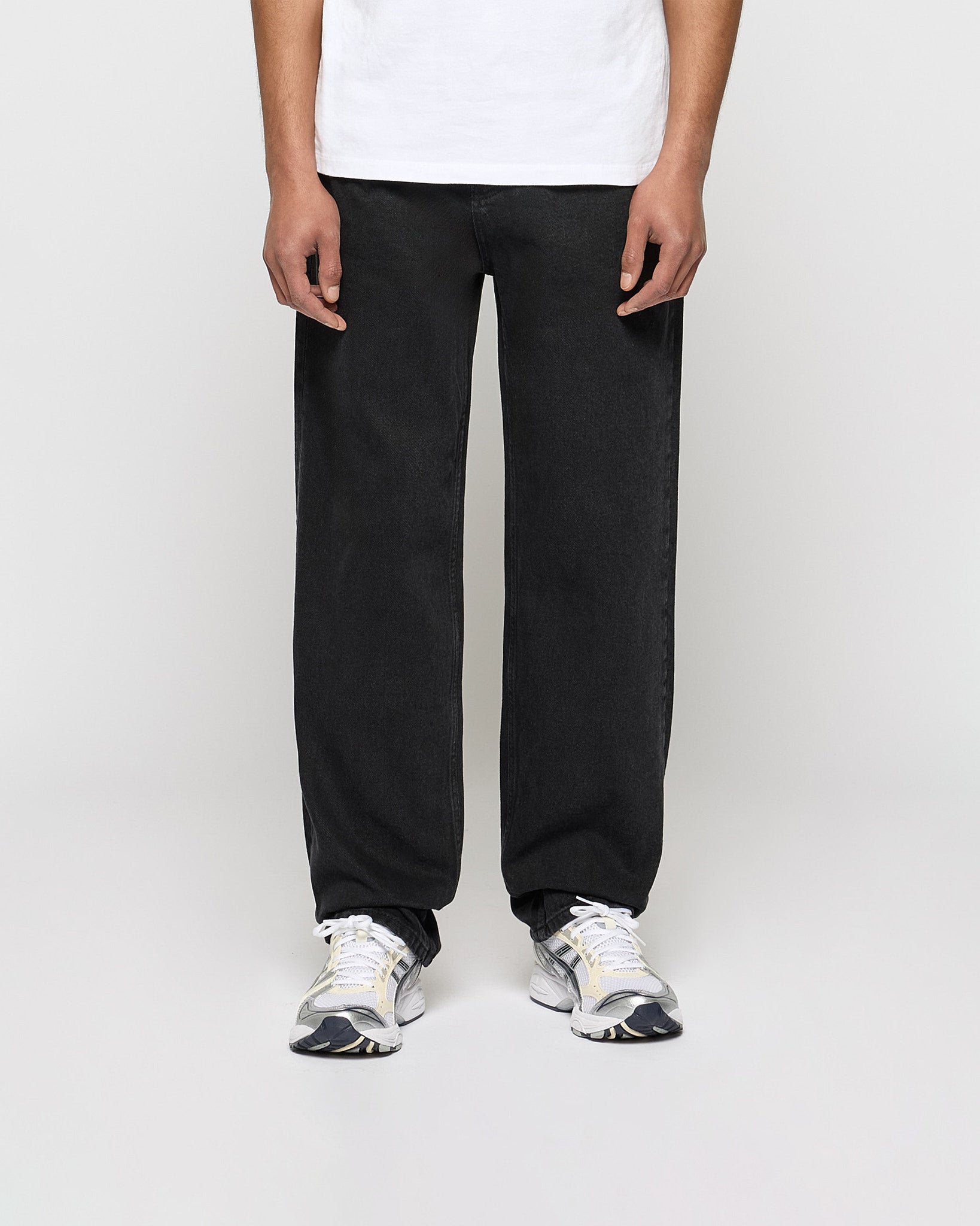 eightyfive-baggy-denim-jeans-black-washed-baggy-fit image 2