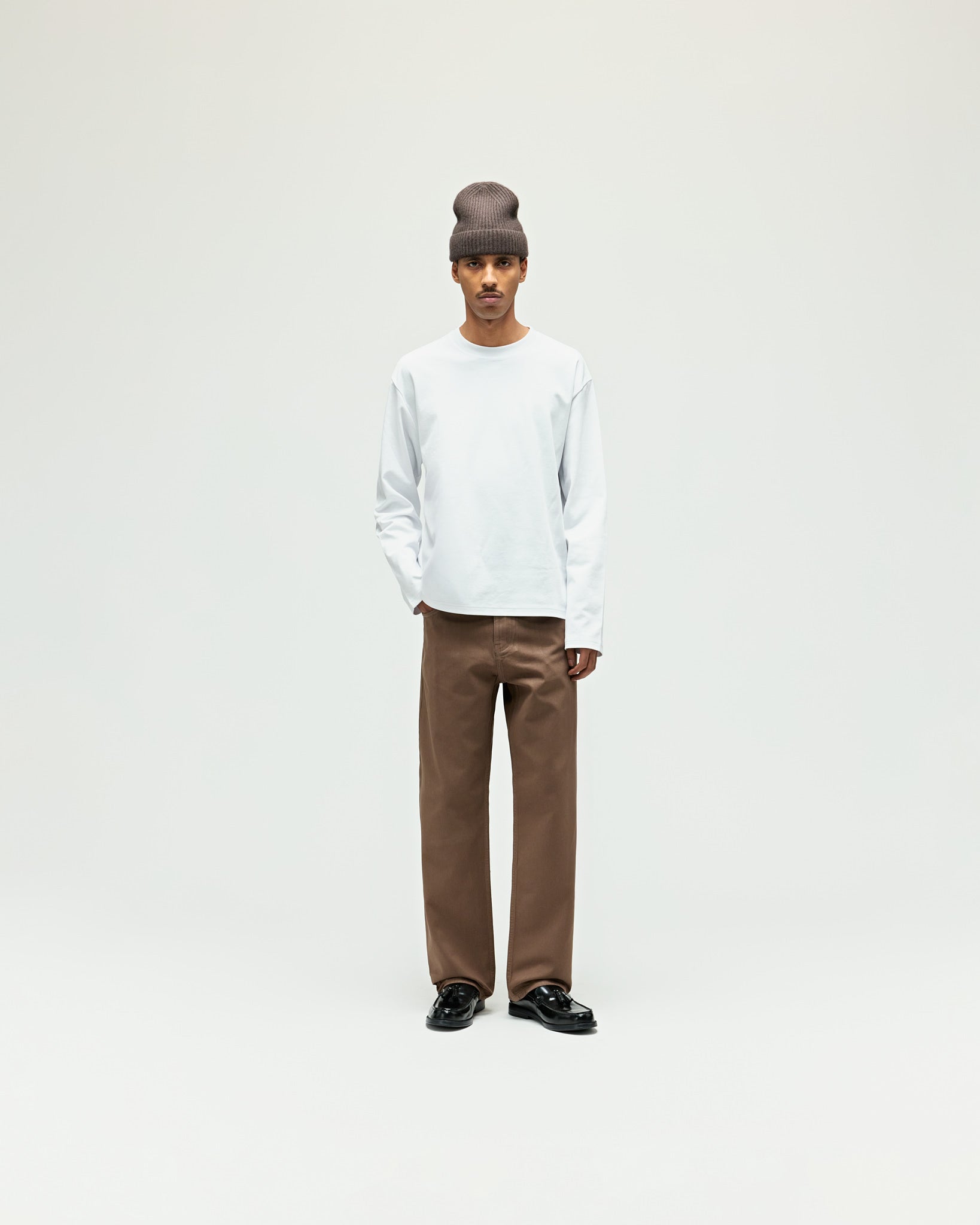 eightyfive-coated-straight-fit-denim-jeans-braun-32 image 4