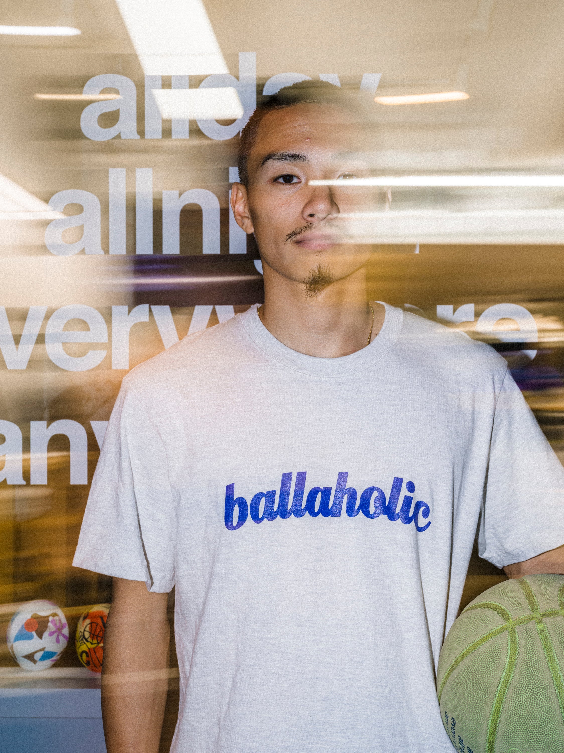 ballaholic-logo-tee-t-shirt-oatmeal-reflex-blue-baumwolle image 2