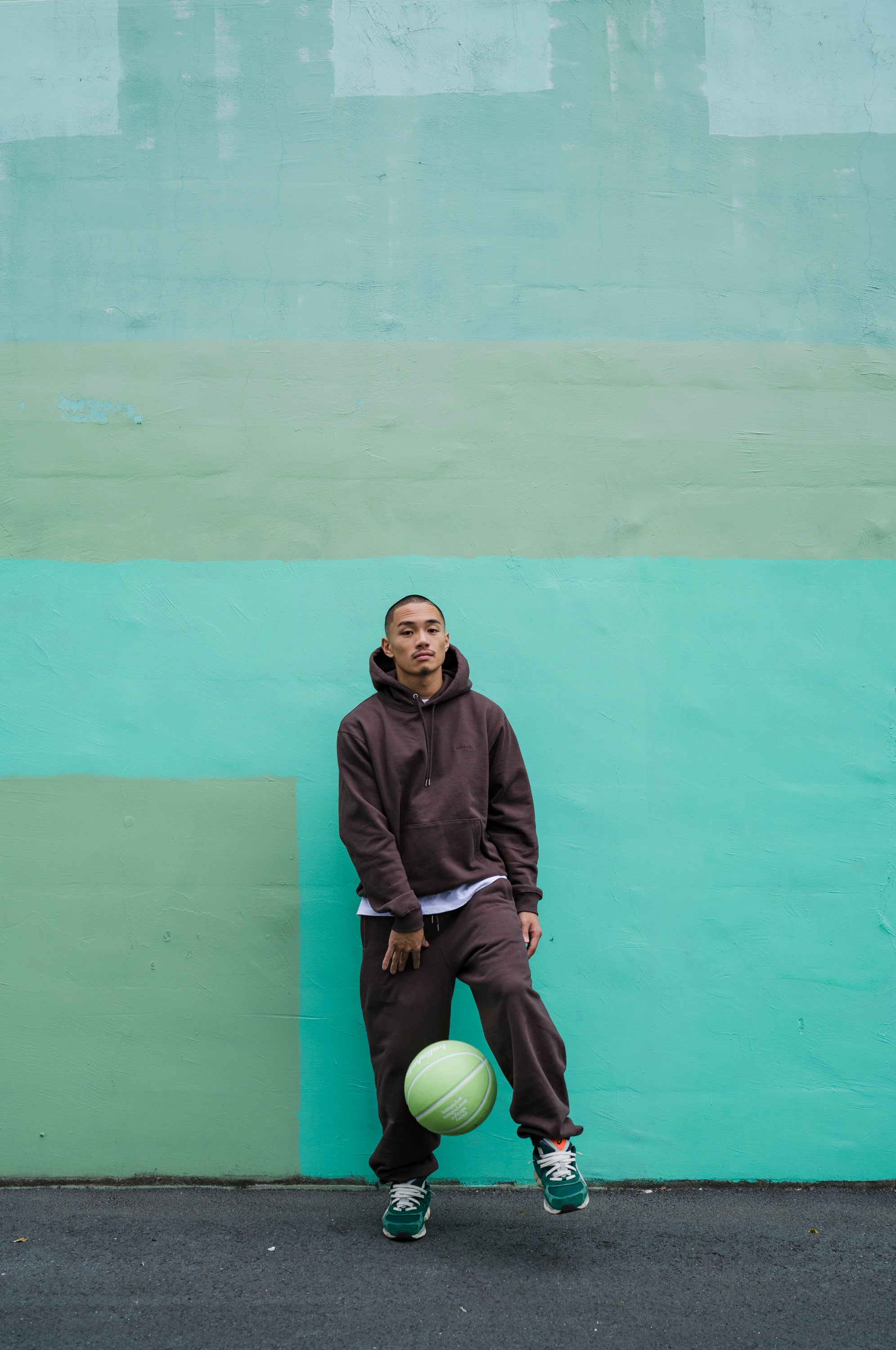 ballaholic-small-logo-sweat-pants-chocolate-jogginghose image 3