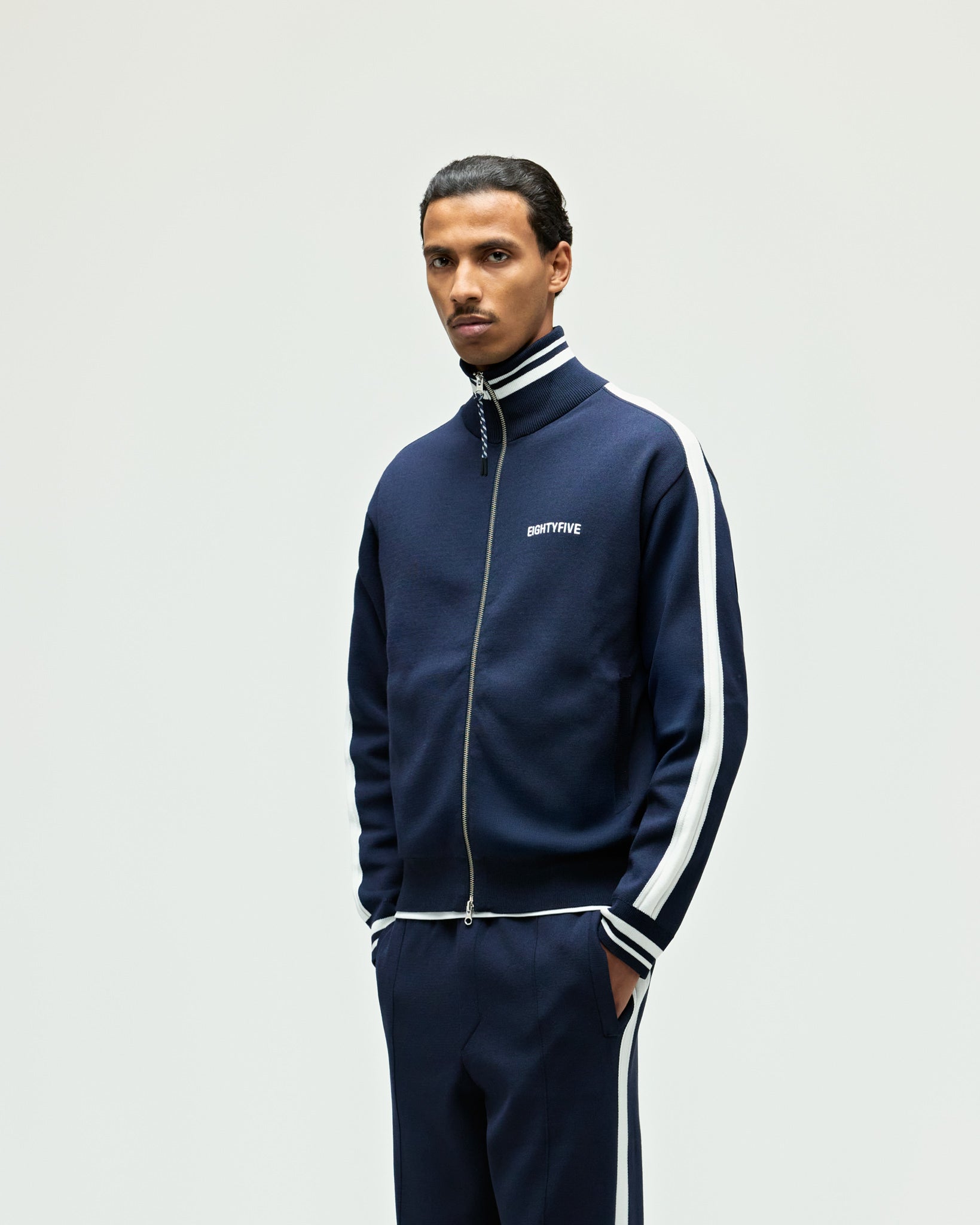 eightyfive-knit-trackjacket-trainingsjacke-navy-regular-fit image 3