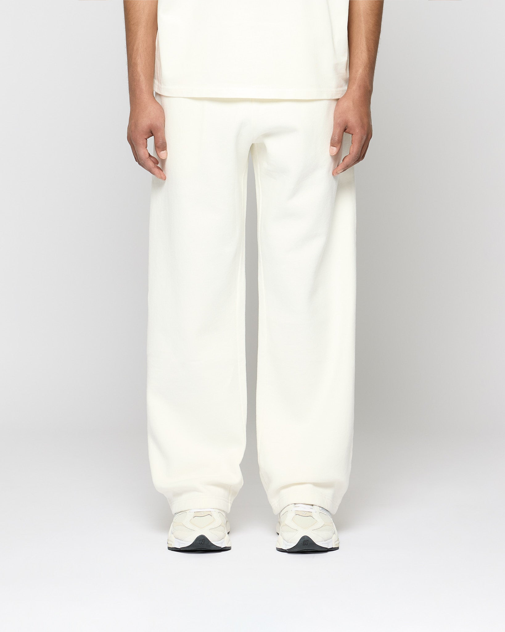 eightyfive-signature-wide-sweatpants-jogginghose-off-white image 2