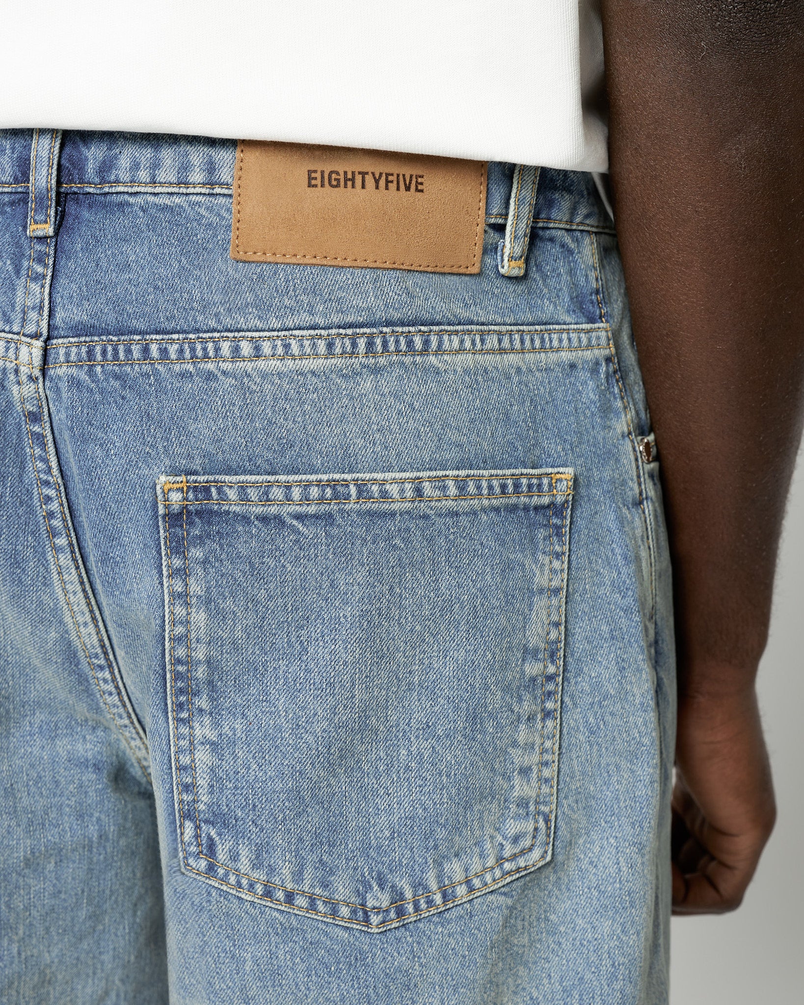 eightyfive-loose-denim-jeans-aqua-blue-loose-fit image 7