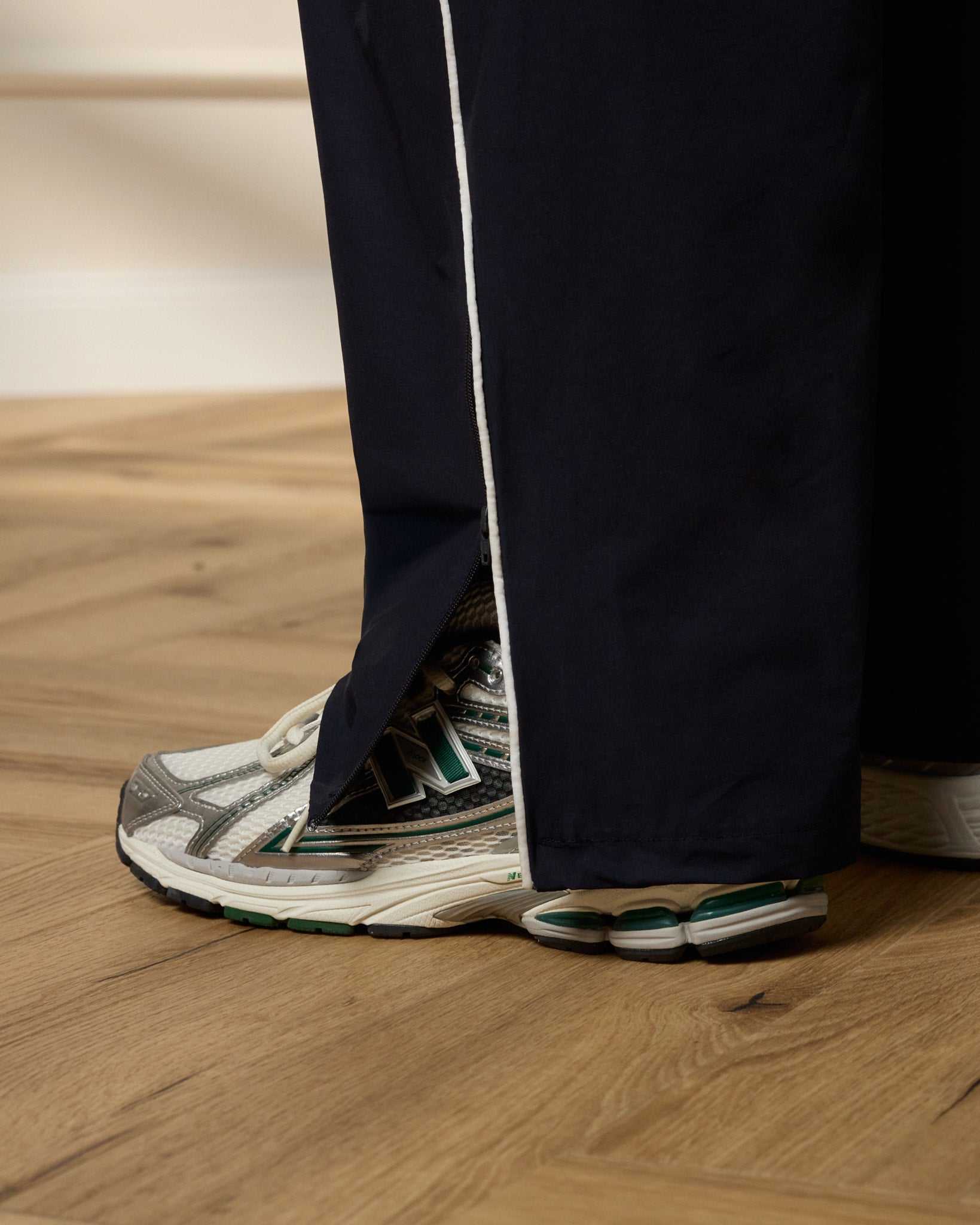 eightyfive-nylon-track-pants-trainingshose-navy-relaxed-baumwolle image 8