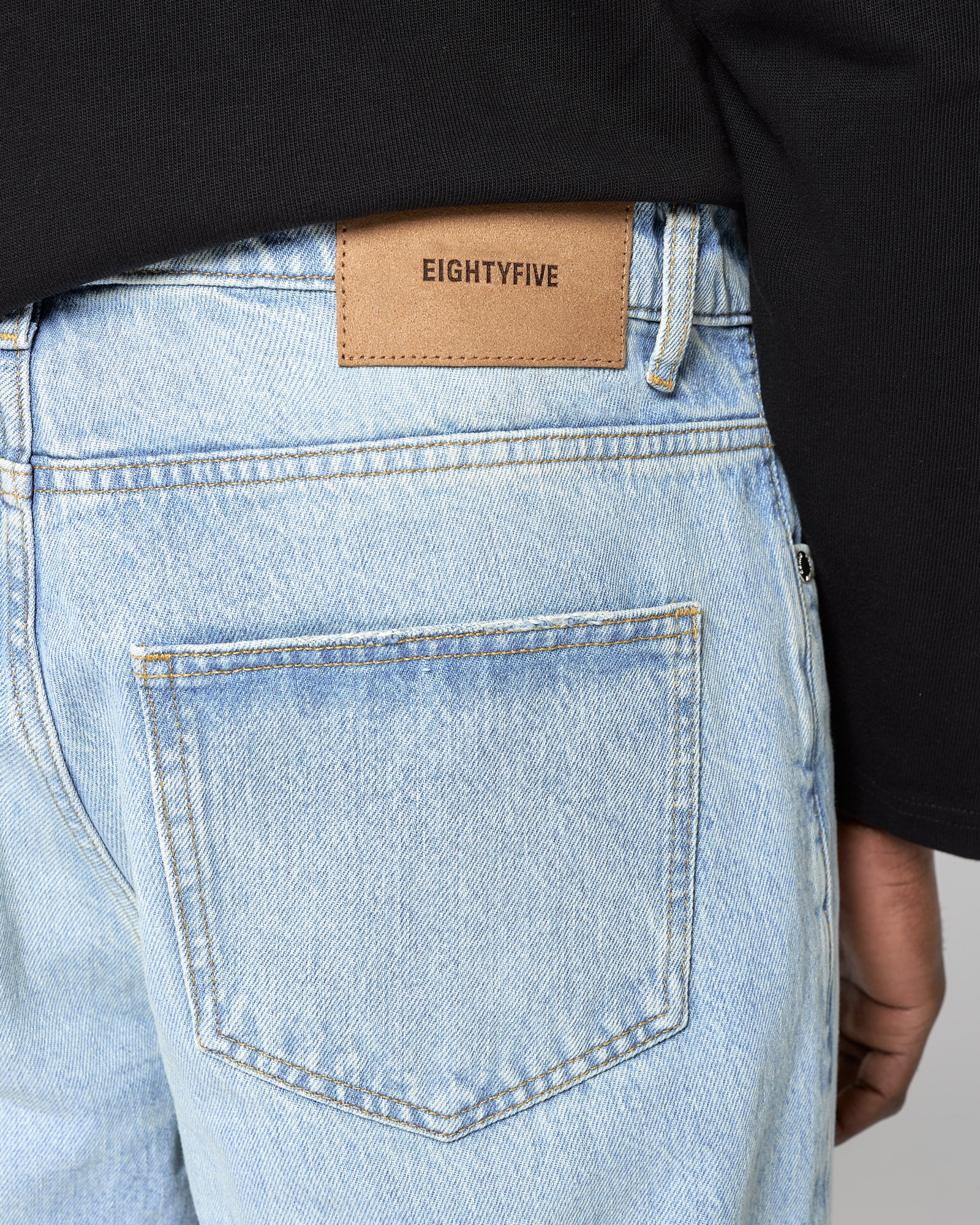 eightyfive-straight-denim-jeans-light-wash-blue-baumwolle image 7
