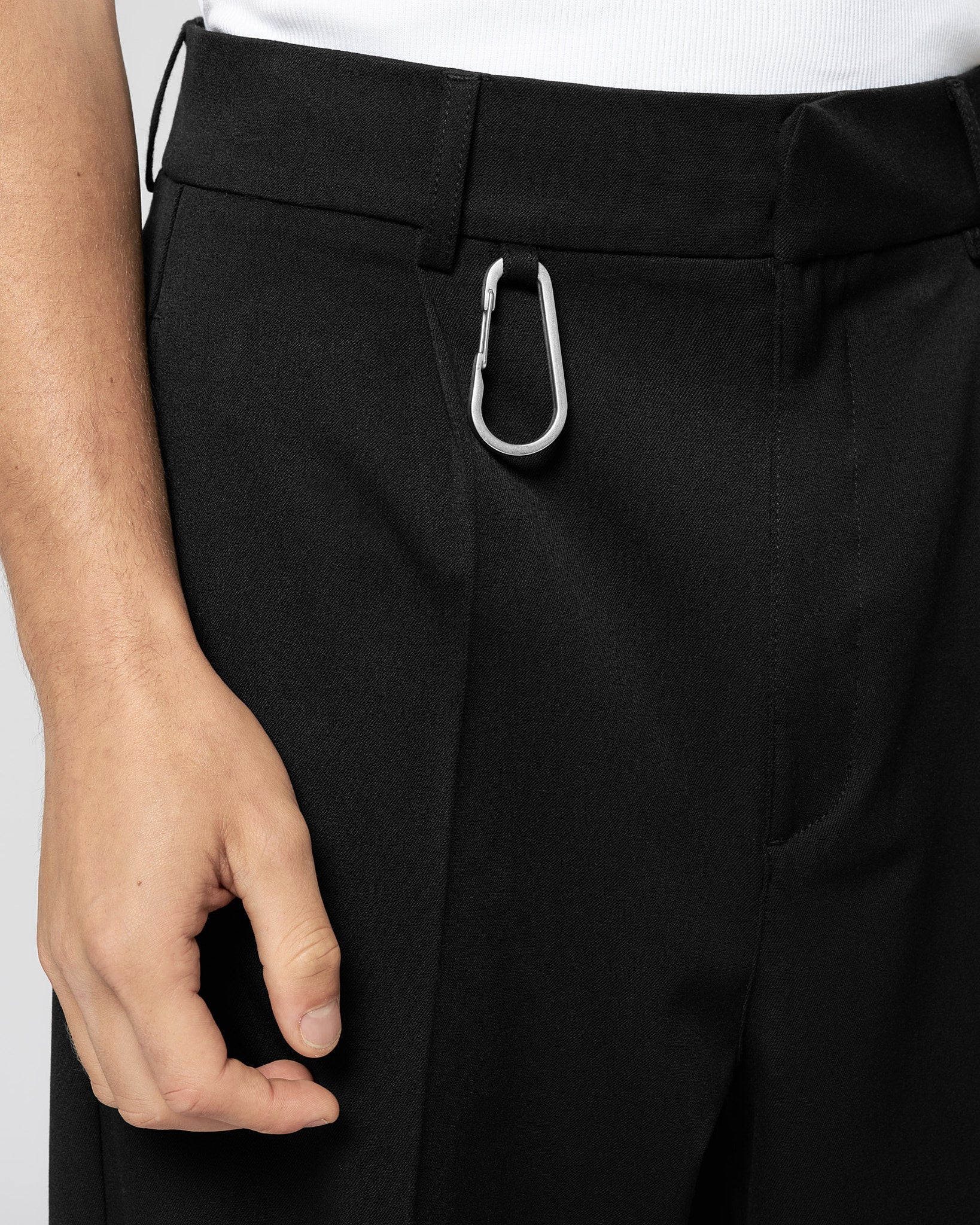 eightyfive-pleated-baggy-tailored-pants-schwarz-b-gelfalte image 6