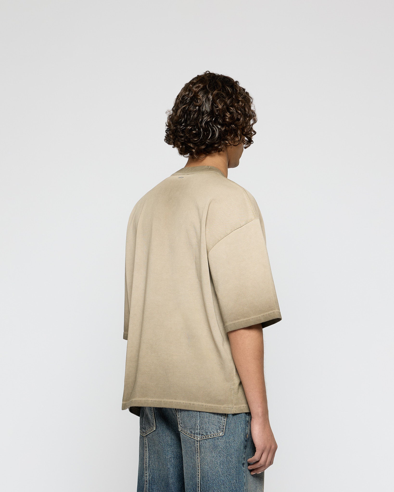 eightyfive-estate-cropped-t-shirt-mocha-washed-look image 4