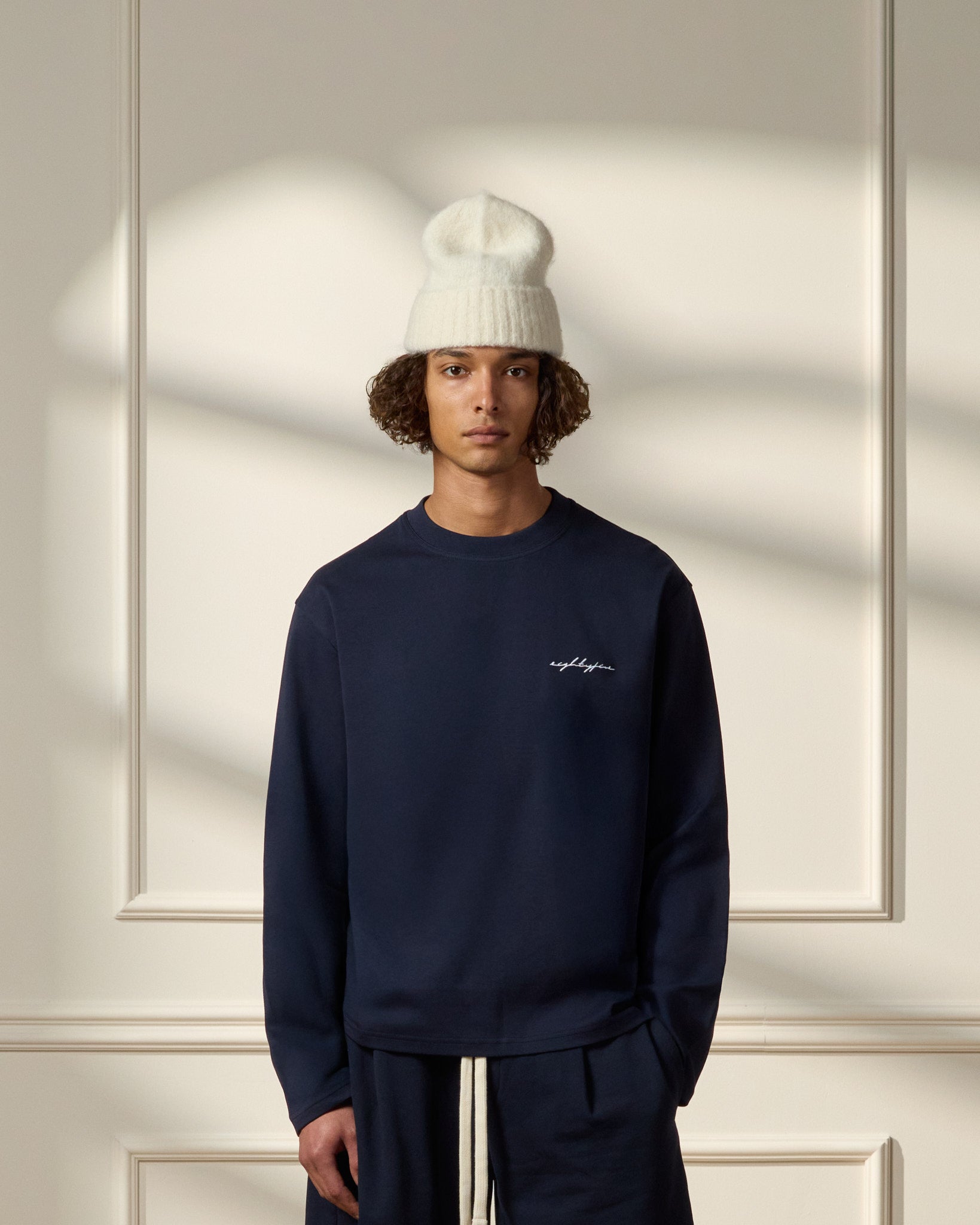 eightyfive-embroidered-longsleeve-langarmshirt-navy-baumwolle image 3