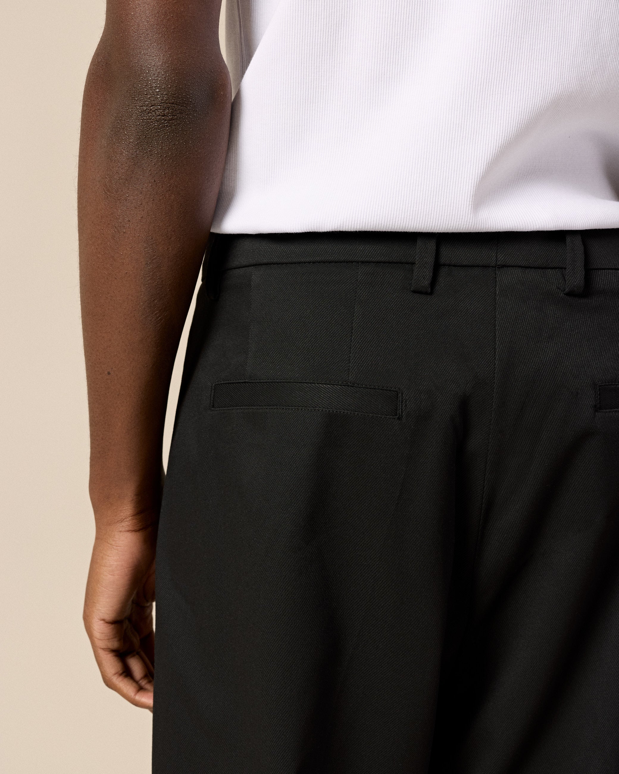 eightyfive-bottoms-flared-tailored-pants-black-elasthan image 7