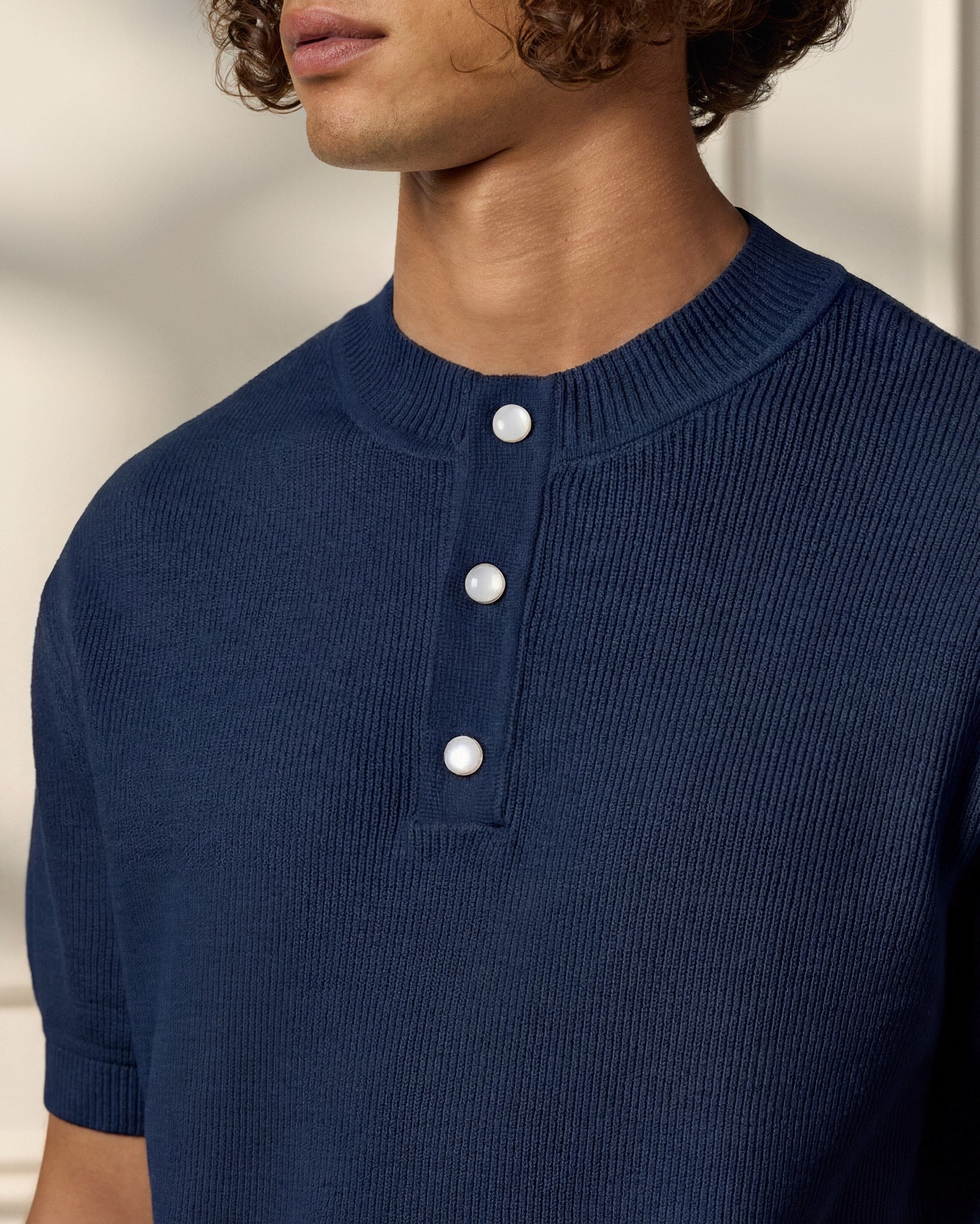 eightyfive-knitted-henley-polo-t-shirt-navy-baumwolle image 6