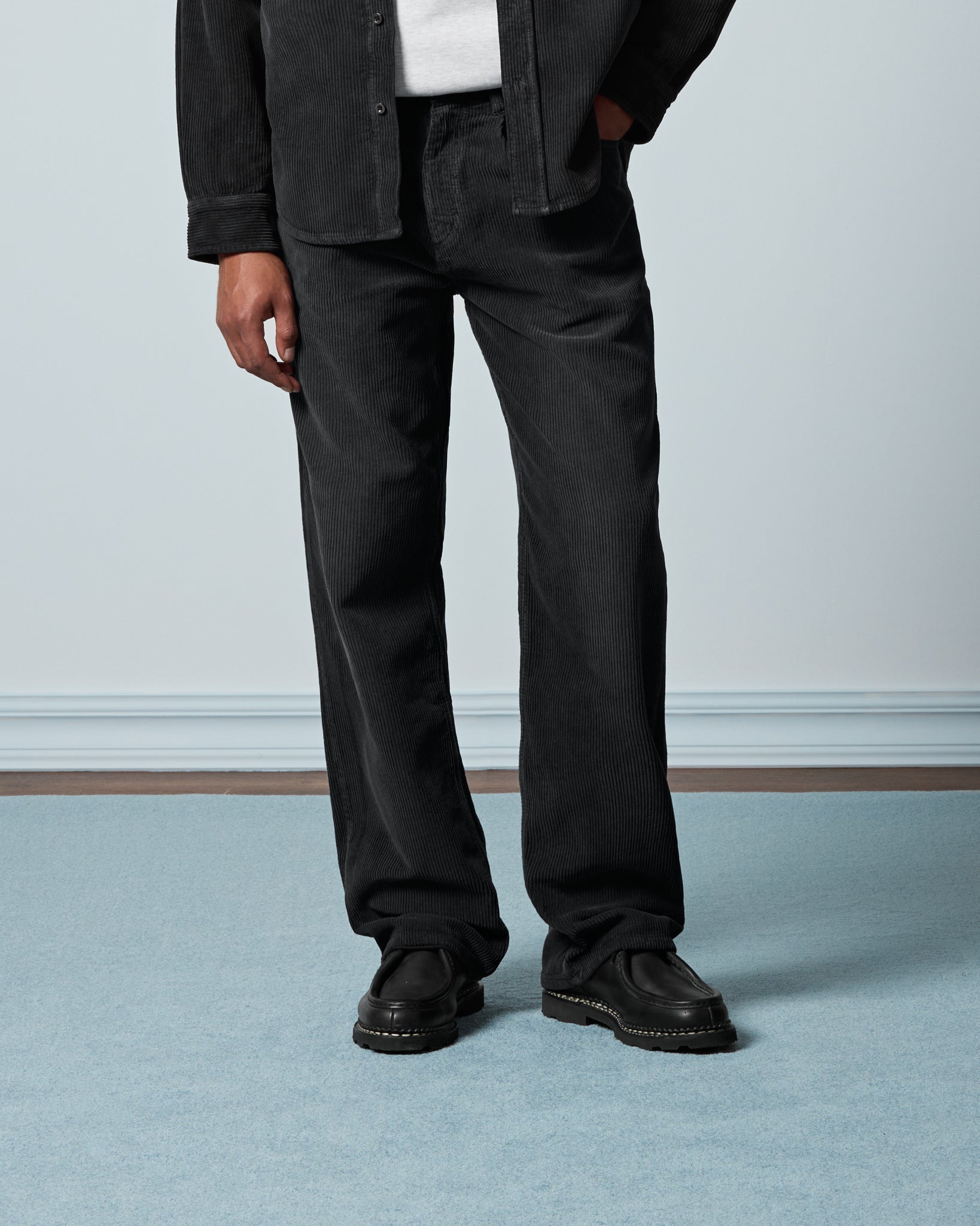 eightyfive-bottoms-washed-pleated-corduroy-pants-hose-grey-black-cord image 3