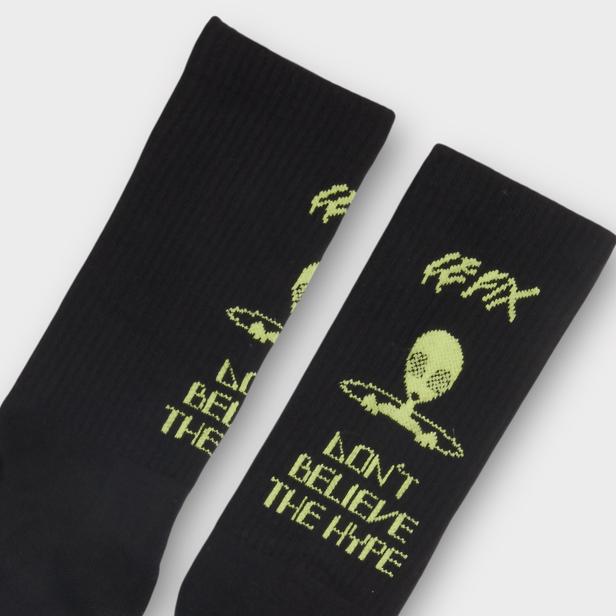 le-fix-dbth-tennissocken-socken-schwarz-neon-grafik image 2