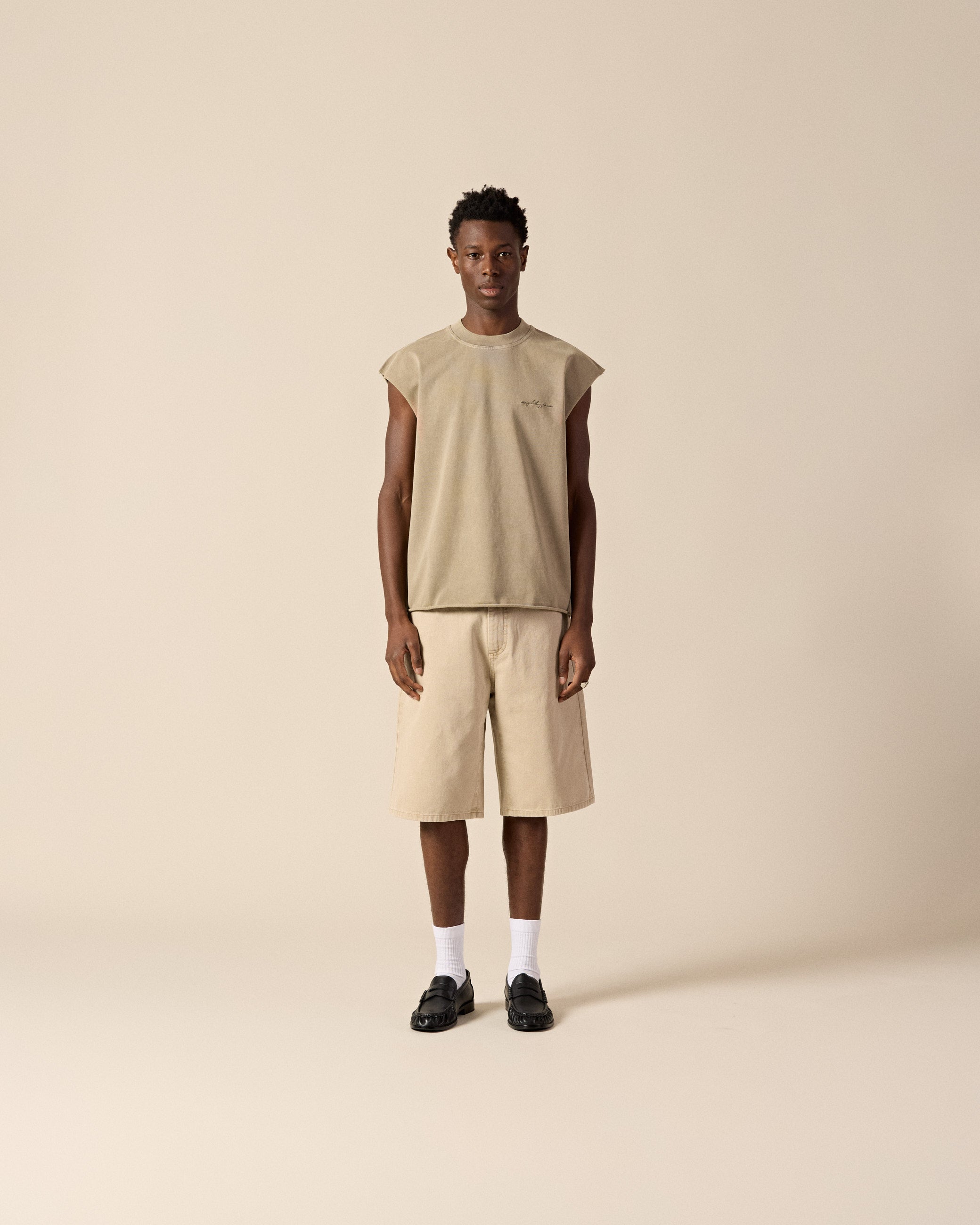 eightyfive-loose-tanktop-top-taupe-oversized-fit image 4