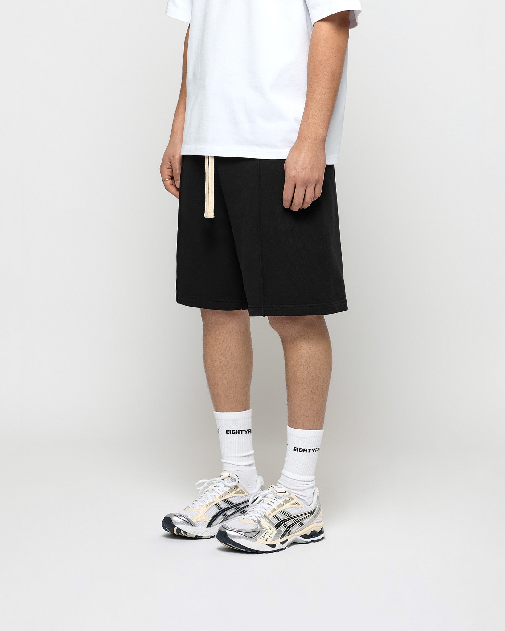 eightyfive-pleated-sweatshorts-shorts-schwarz-baumwolle image 3