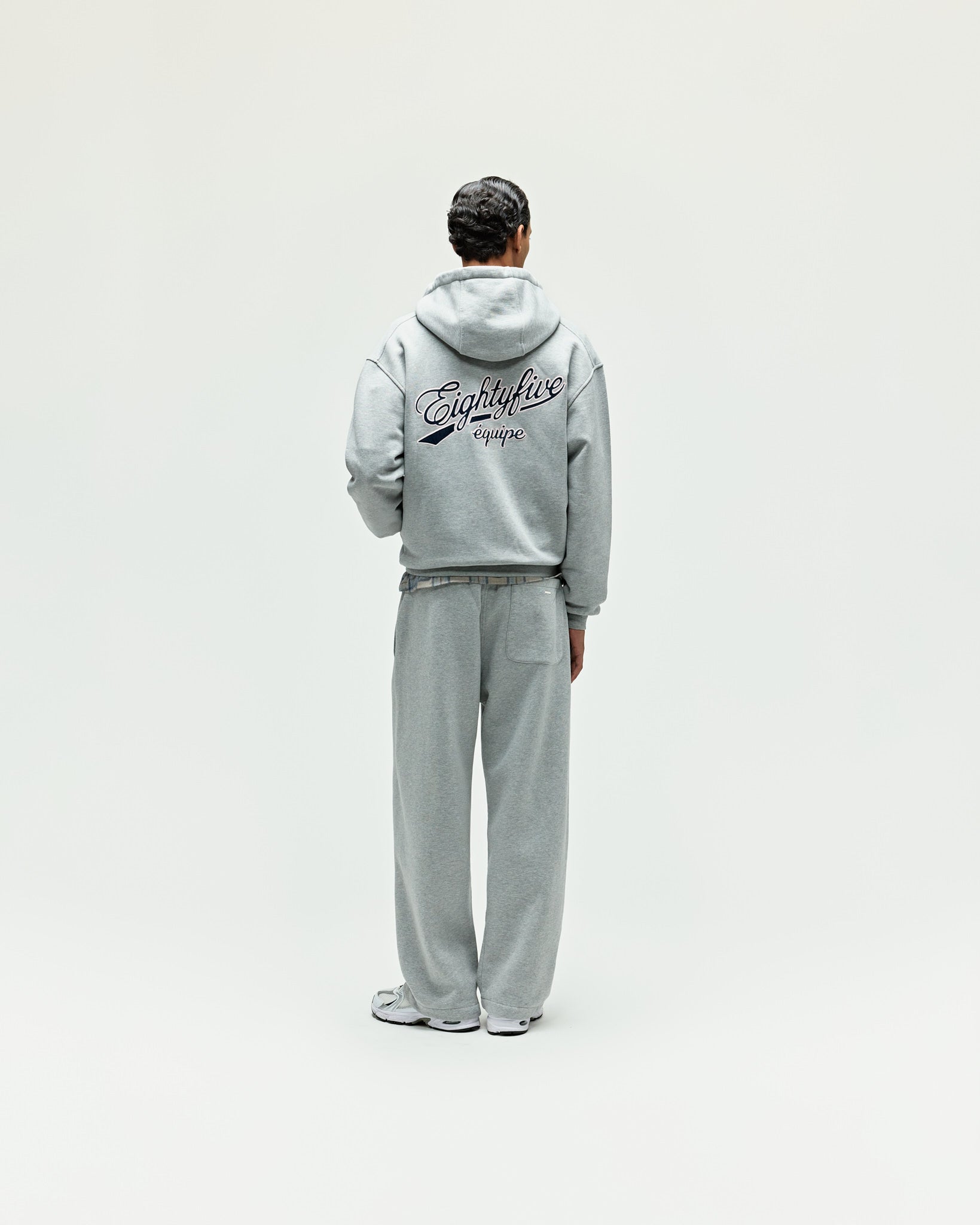 eightyfive-embroidered-zip-hoodie-grau-baumwolle image 5