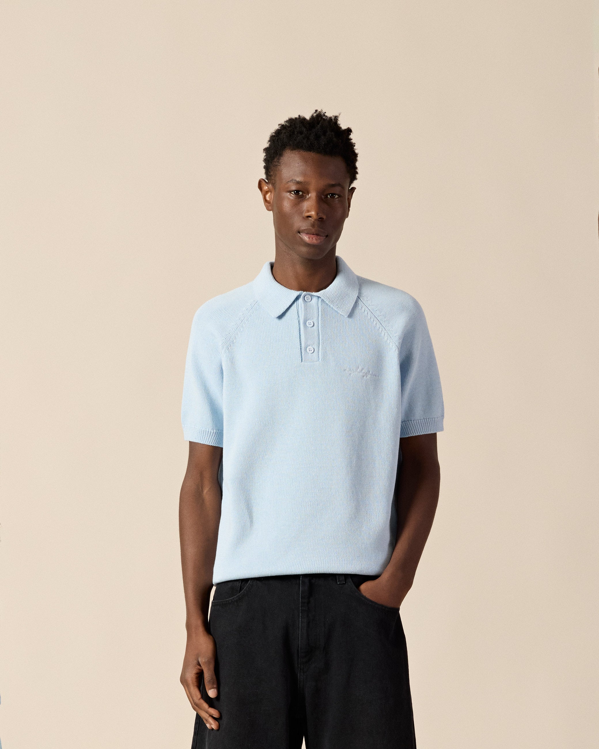 eightyfive-raglan-knit-poloshirt-baby-blue-baumwolle image 3