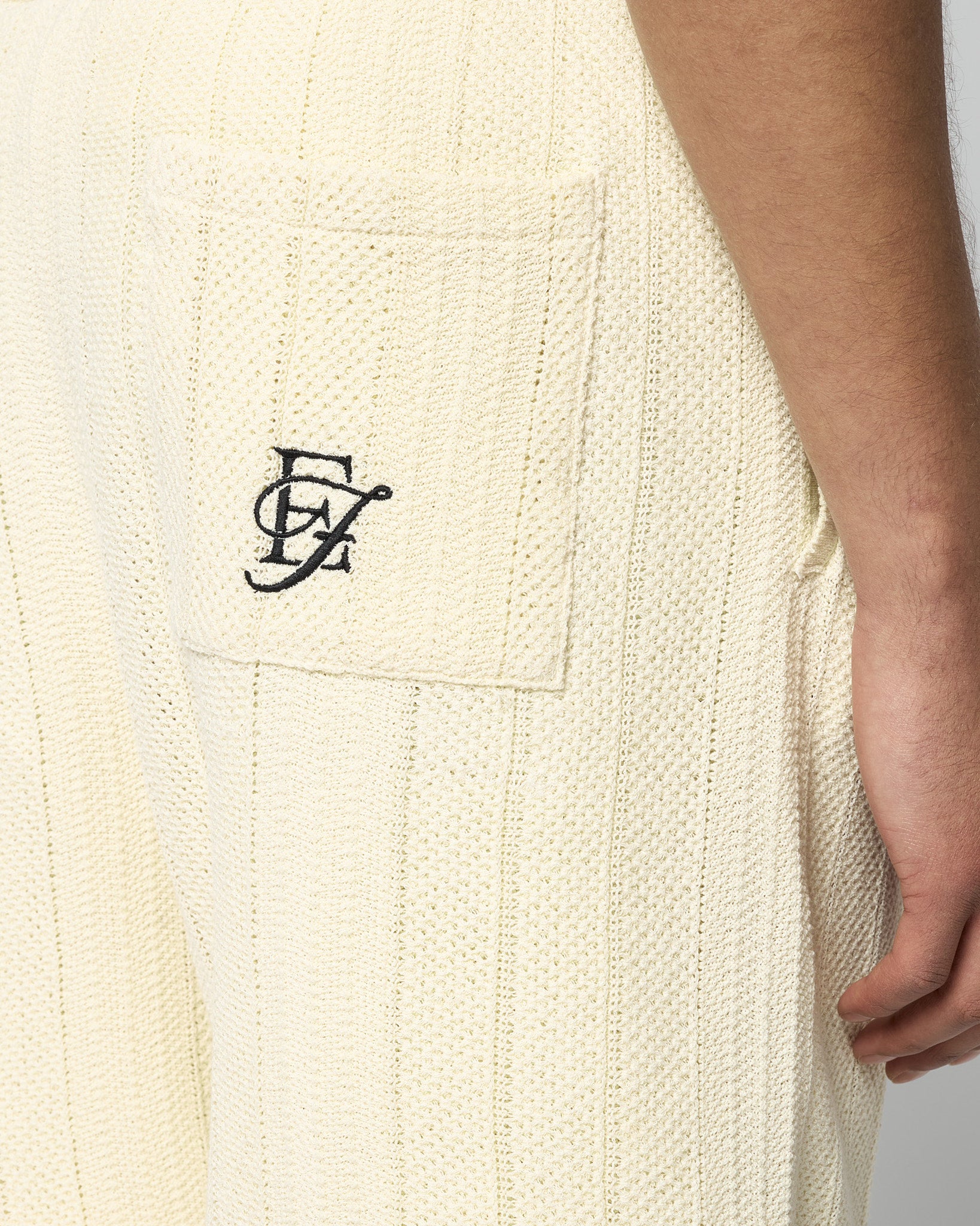 eightyfive-embroidered-knit-shorts-shorts-off-white-baumwolle image 6