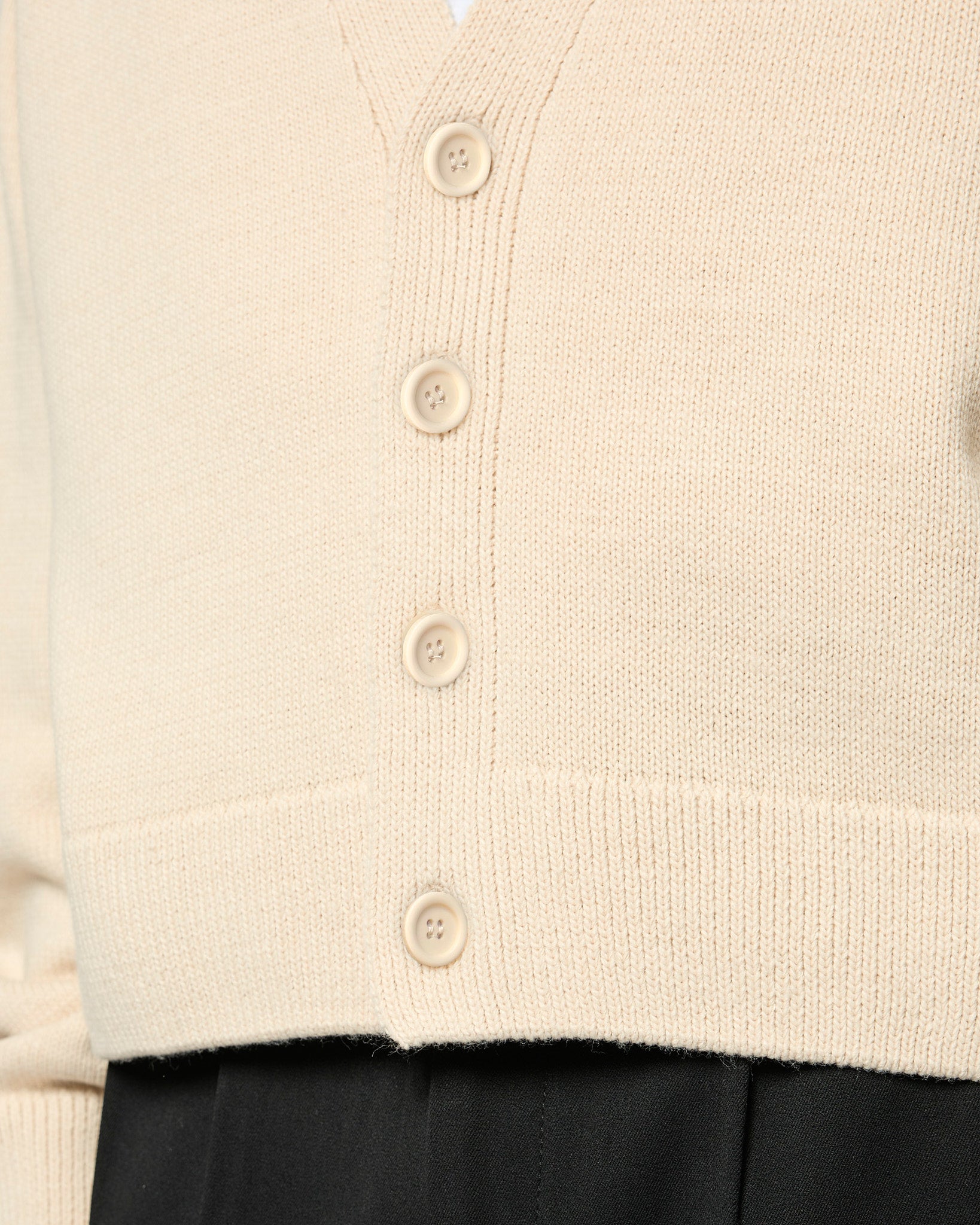 eightyfive-wool-knitted-cardigan-strickjacke-beige-wolle image 6