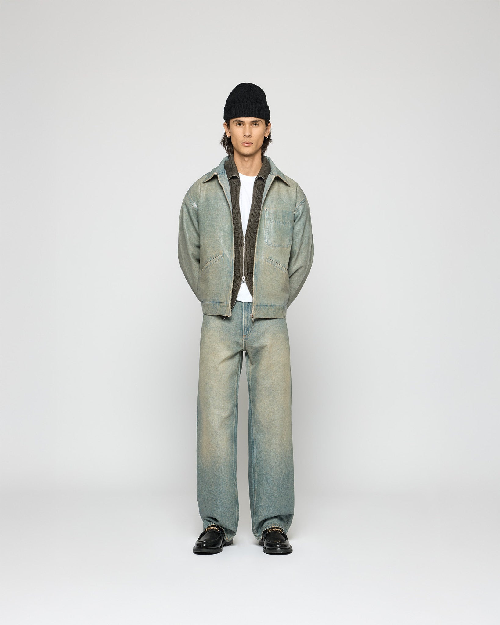 eightyfive-coated-relaxed-denim-jeans-island-blue image 5