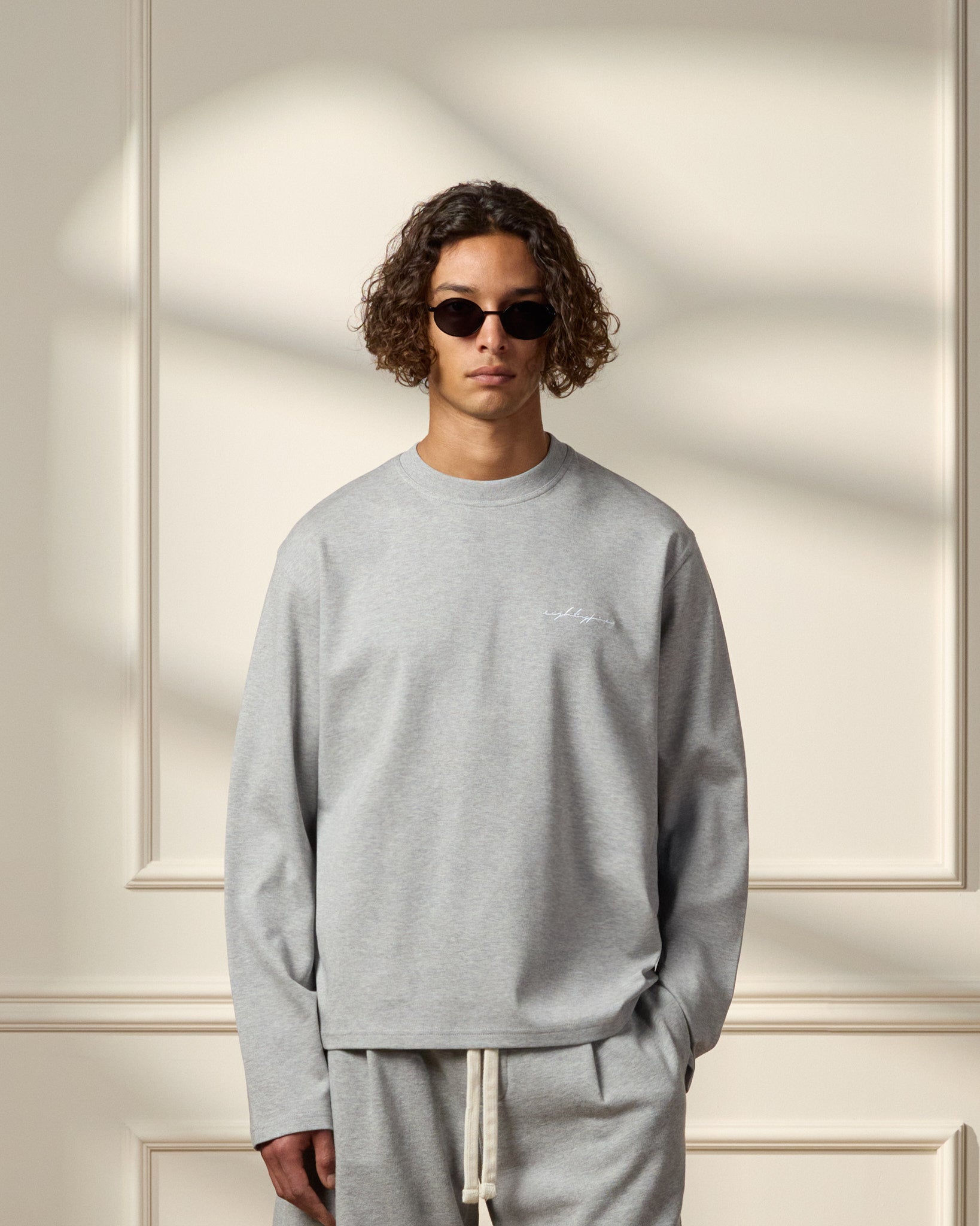 eightyfive-tops-embroidered-longsleeve-shirt-grau-m image 3