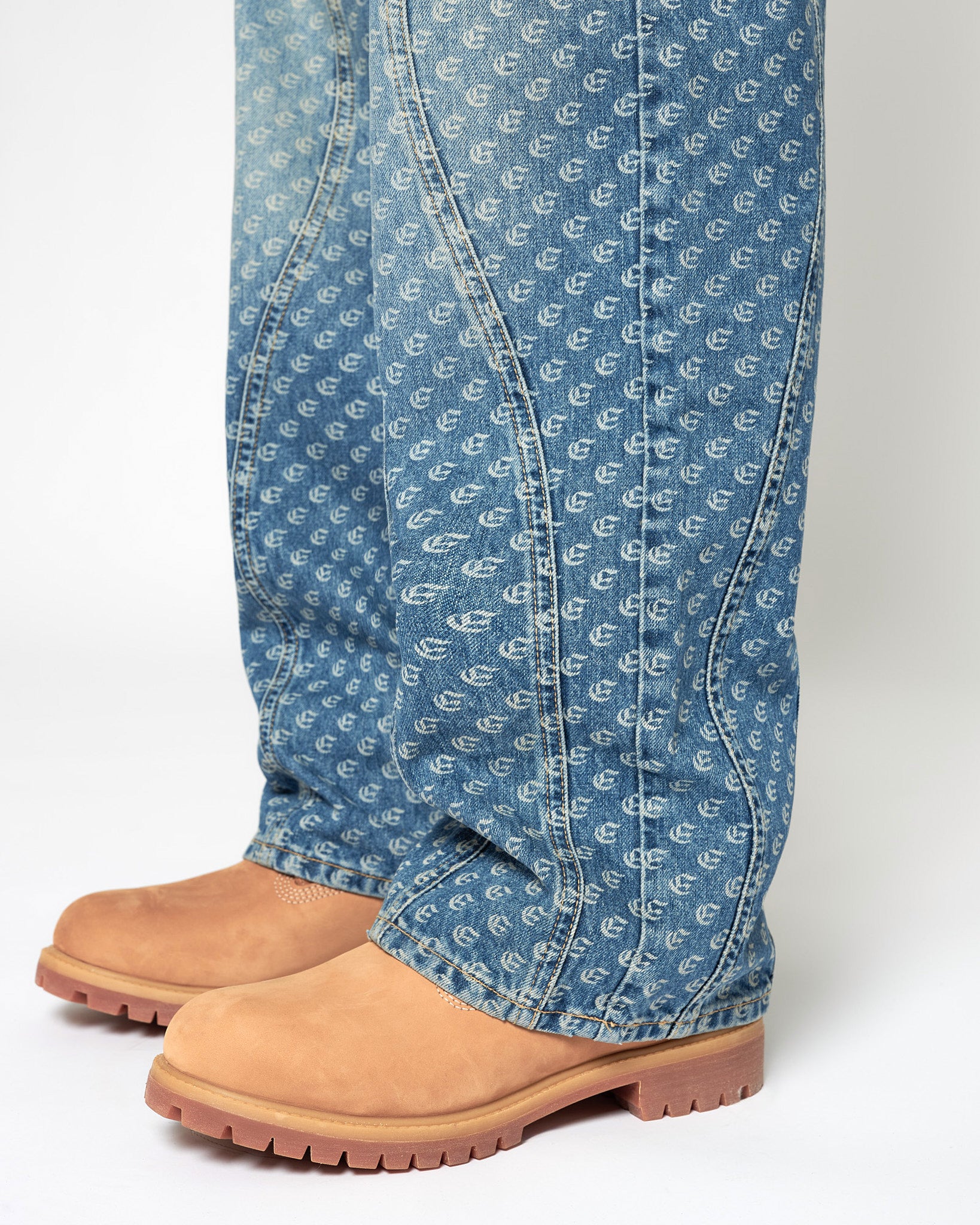 eightyfive-monogram-loose-denim-jeans-aqua-blue-loose-fit image 8