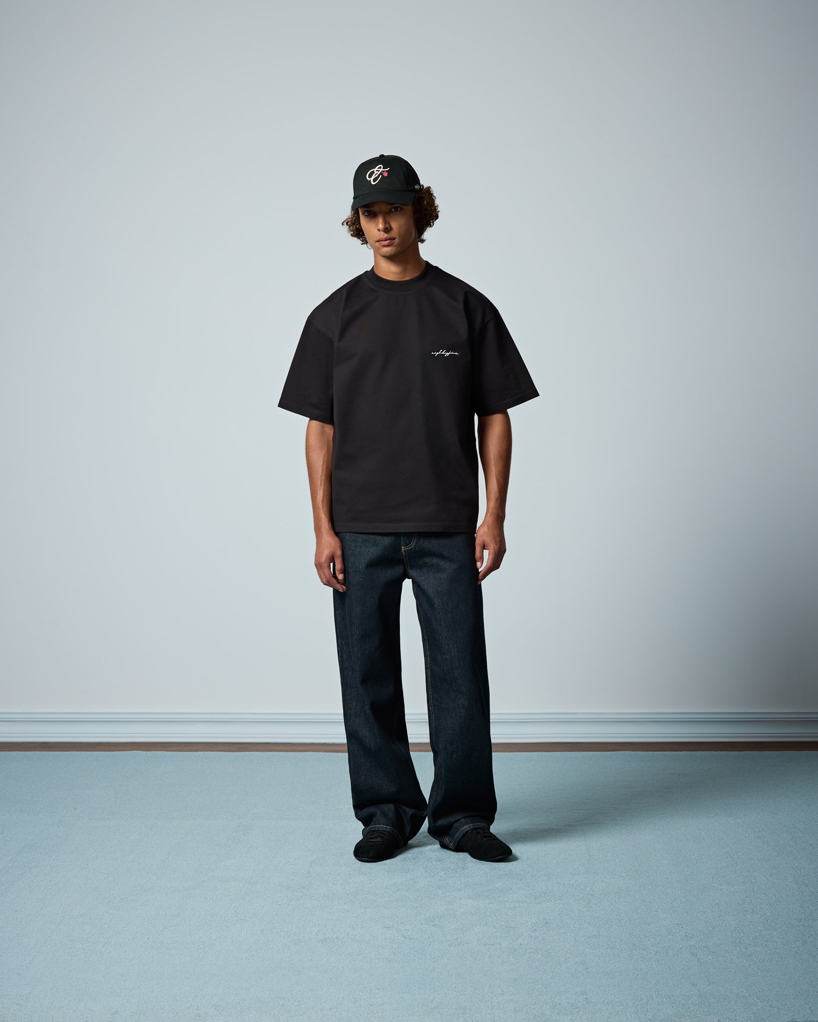 eightyfive-signature-embroidery-oversized-t-shirt-black image 3