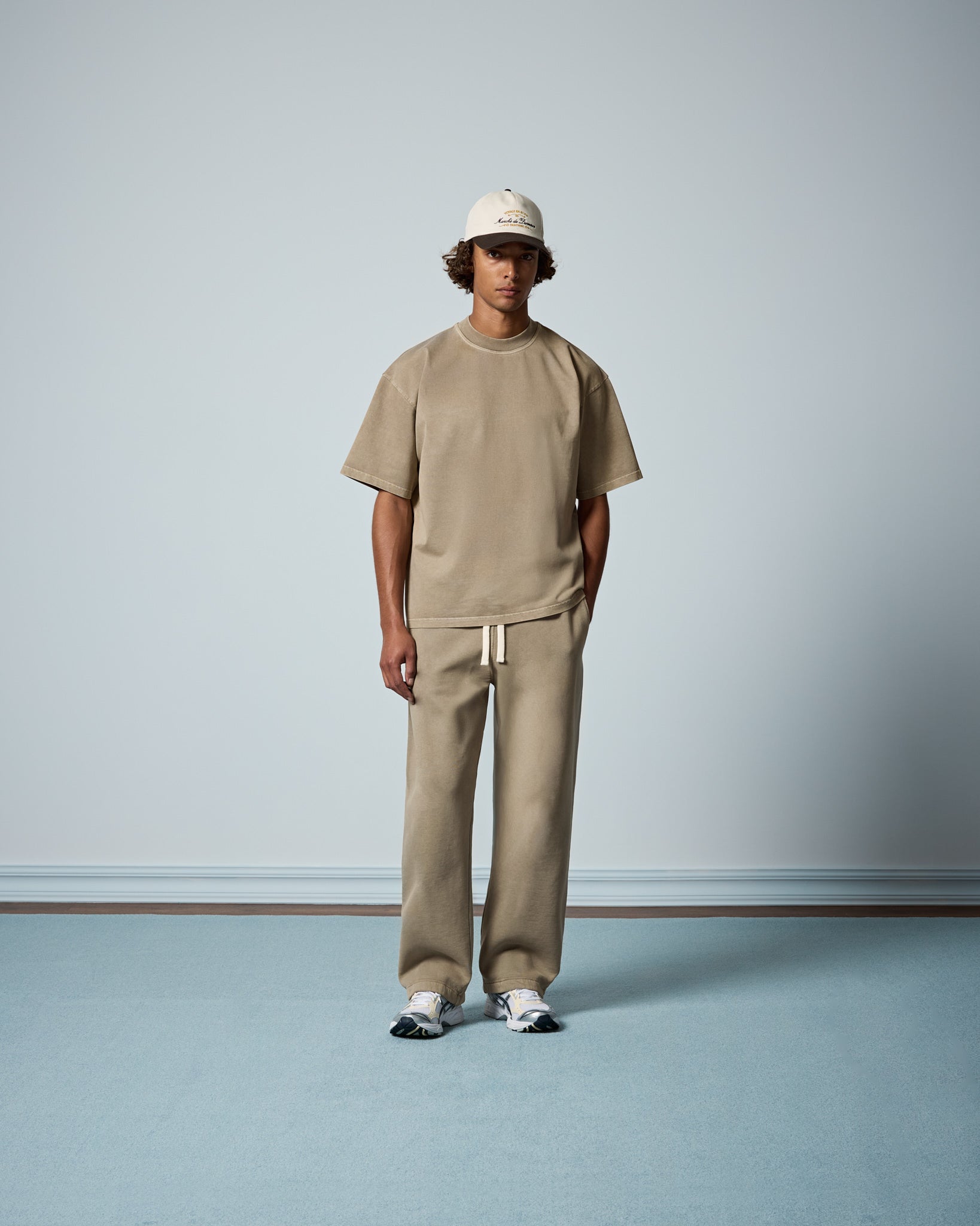 eightyfive-signature-wide-sweatpants-jogginghose-taupe image 4