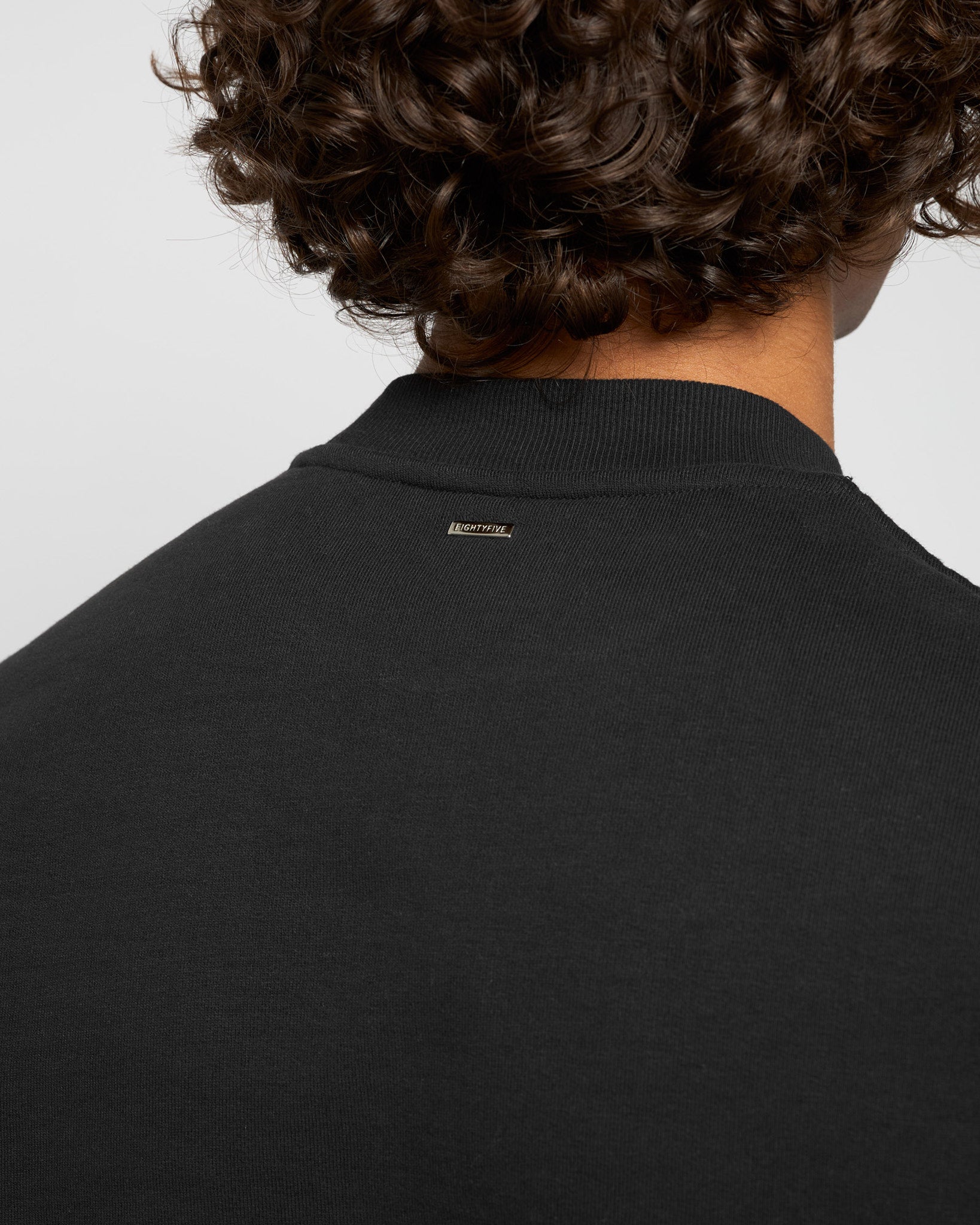 eightyfive-signature-oversized-crewneck-sweater-black image 6