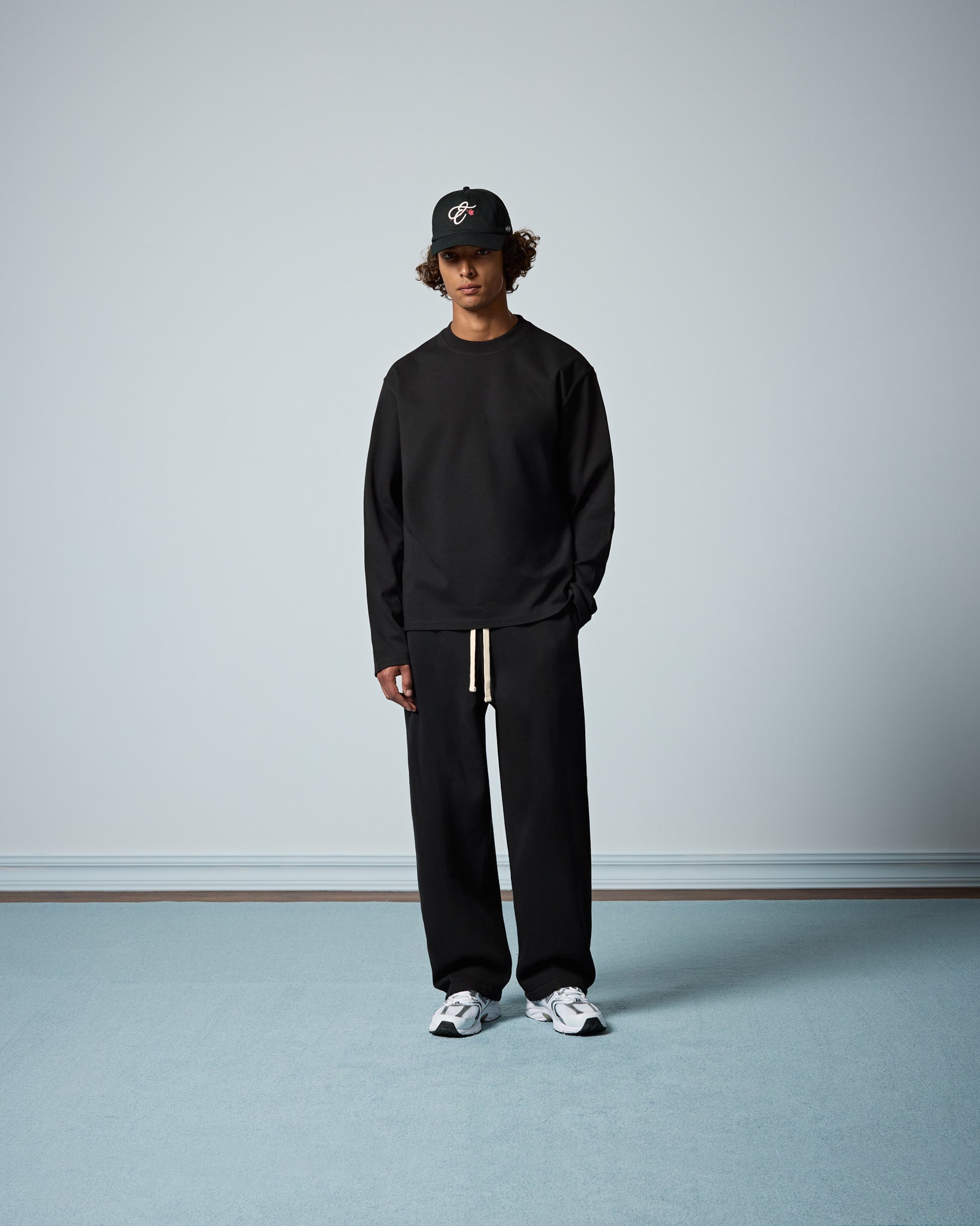 eightyfive-bottoms-signature-wide-sweatpants-hose-black-weit-baumwolle image 4