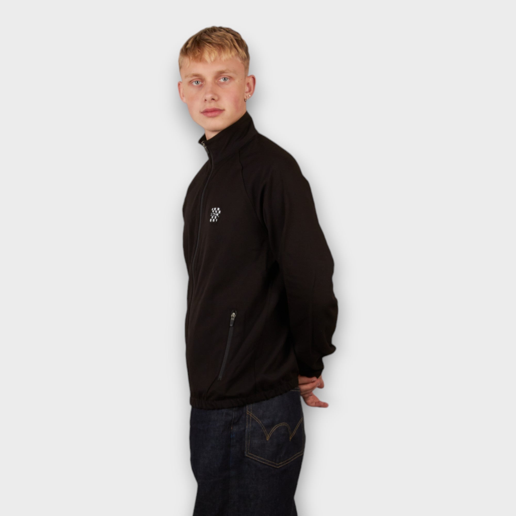eddie-martinez-x-le-fix-tracktop-schwarz-blockhead image 3