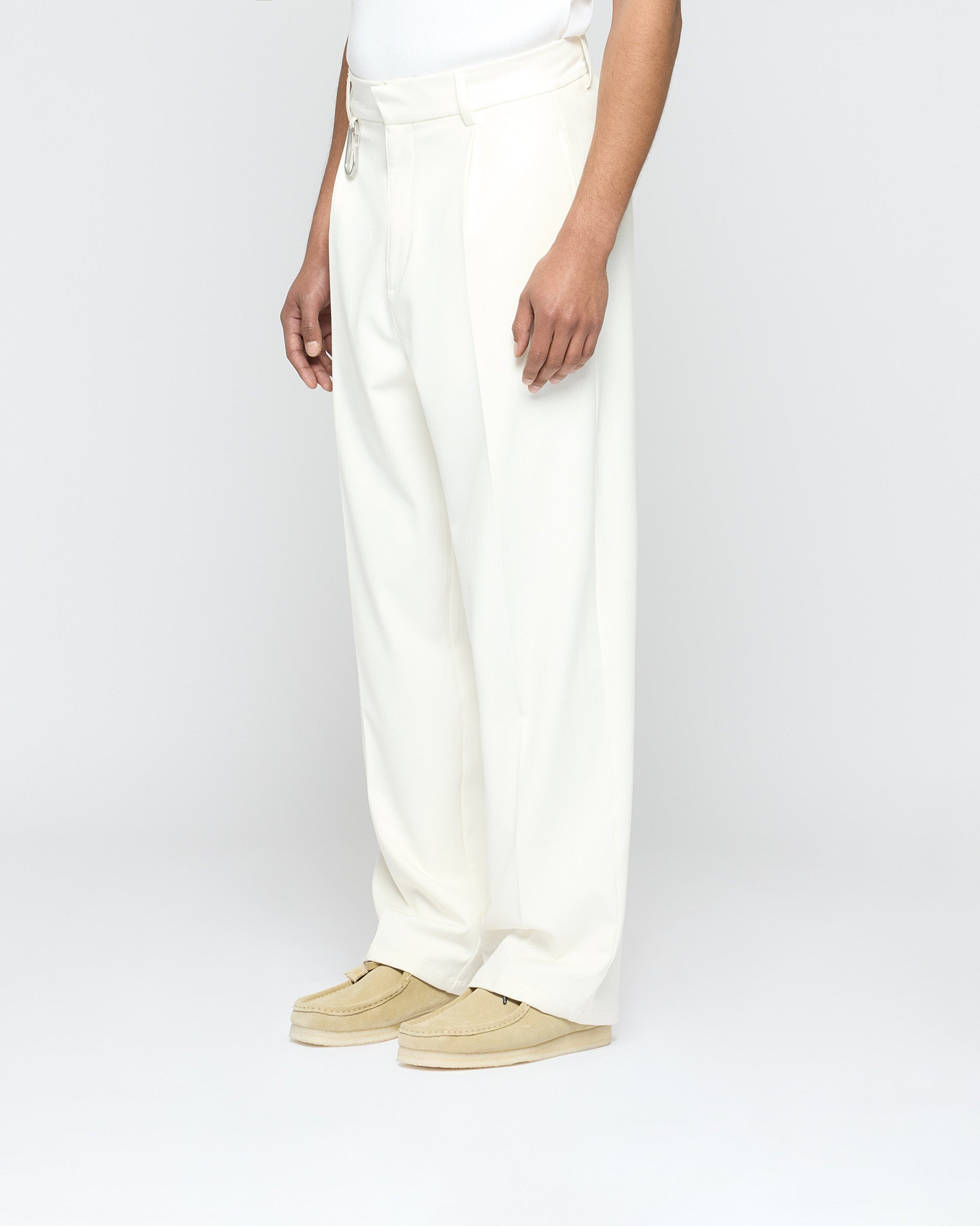 eightyfive-bottoms-pleated-baggy-pants-off-white-b-gelfalte image 3