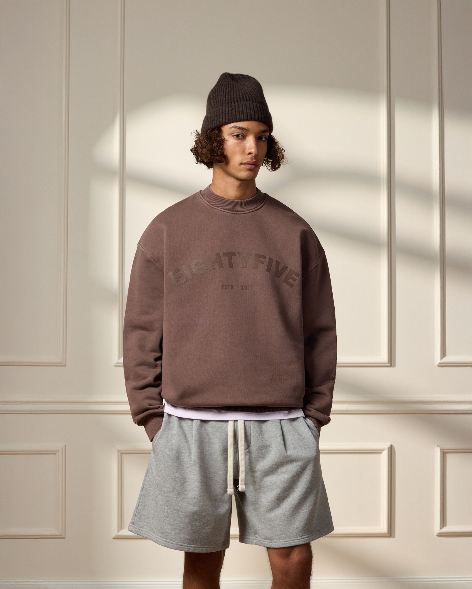 eightyfive-90s-sports-sweater-brown-oversized-pullover image 4