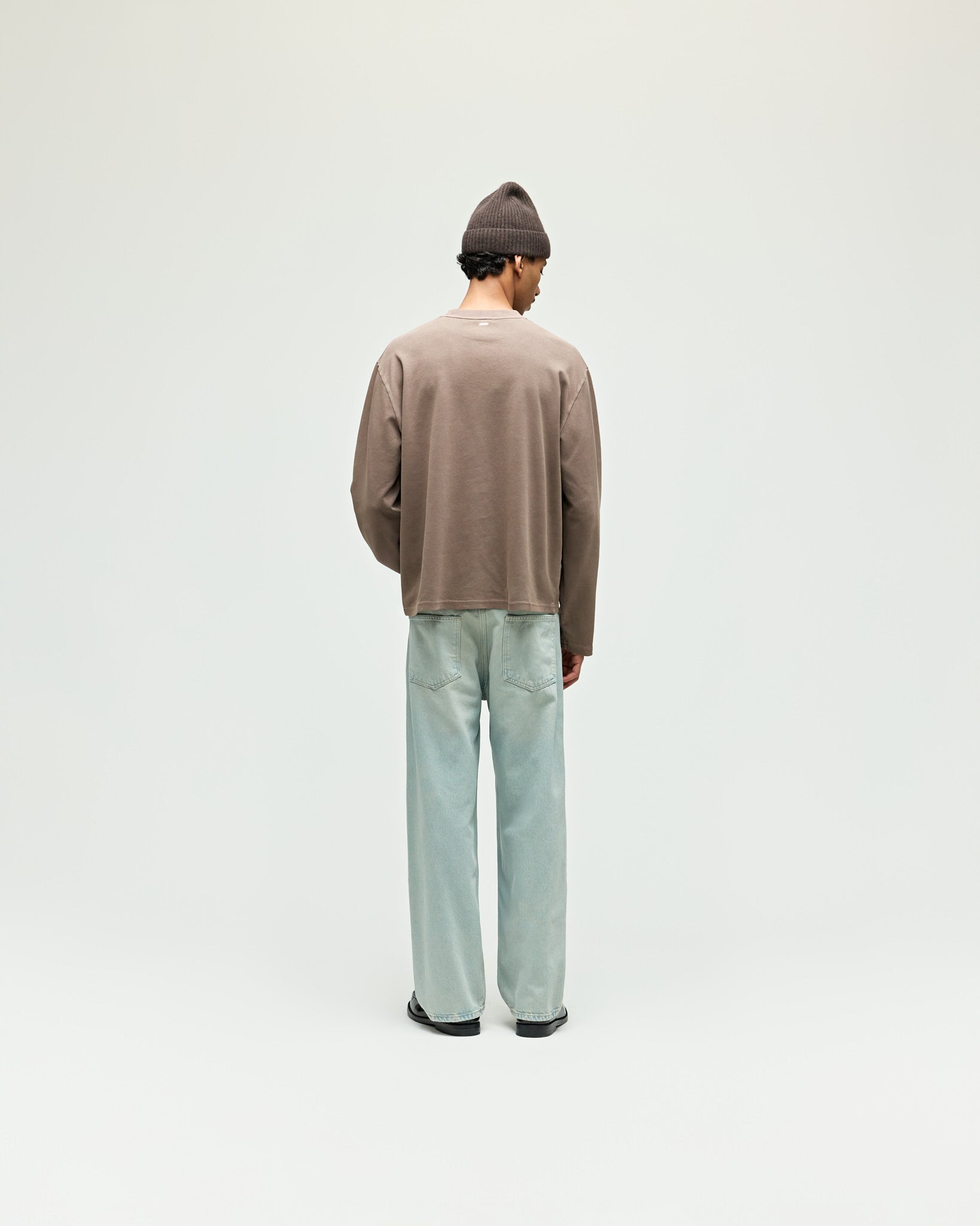eightyfive-embroidered-longsleeve-washed-brown-stickerei image 6