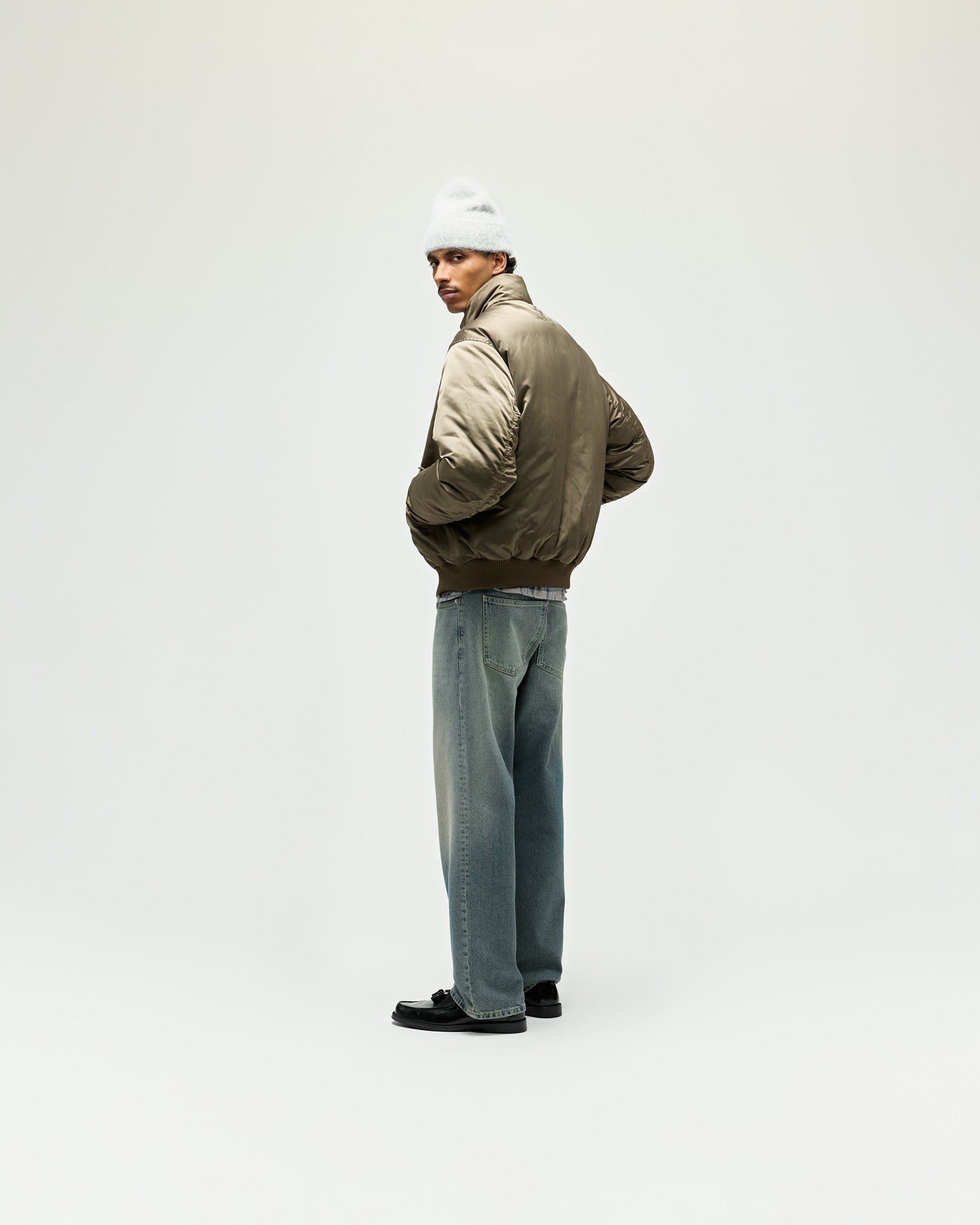 eightyfive-satin-bomber-jacket-jacke-olive image 5