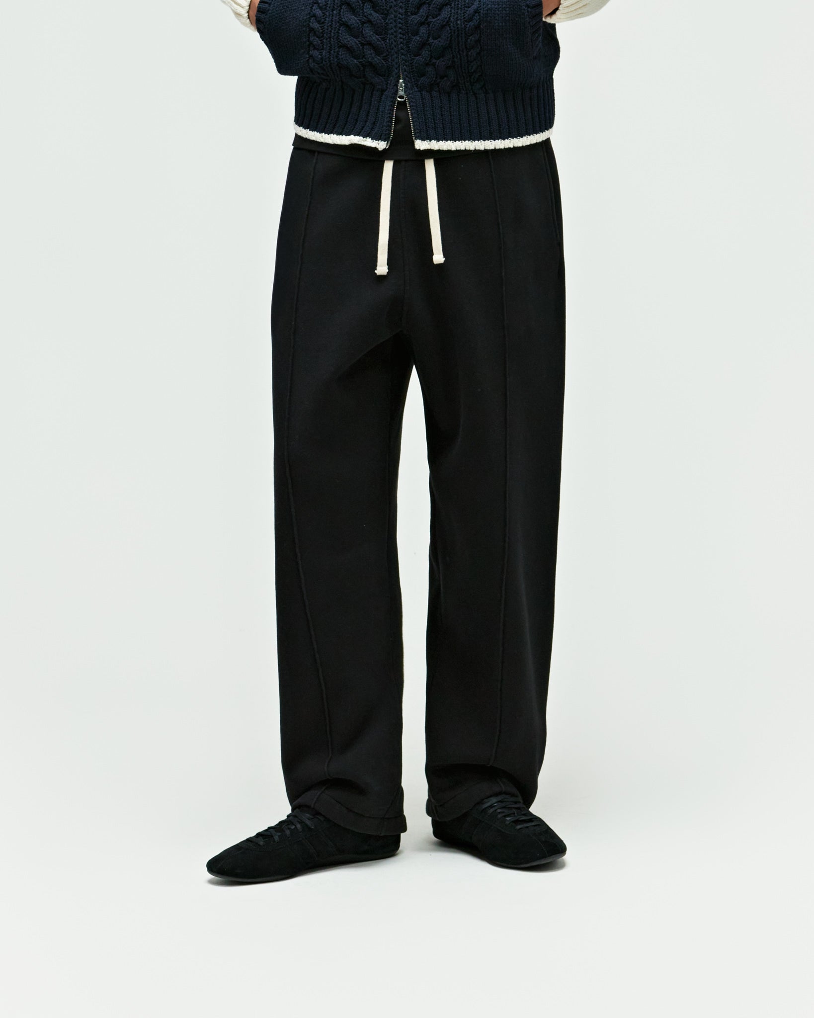 eightyfive-bottoms-wide-sweatpants-jogginghose-black-weit image 3